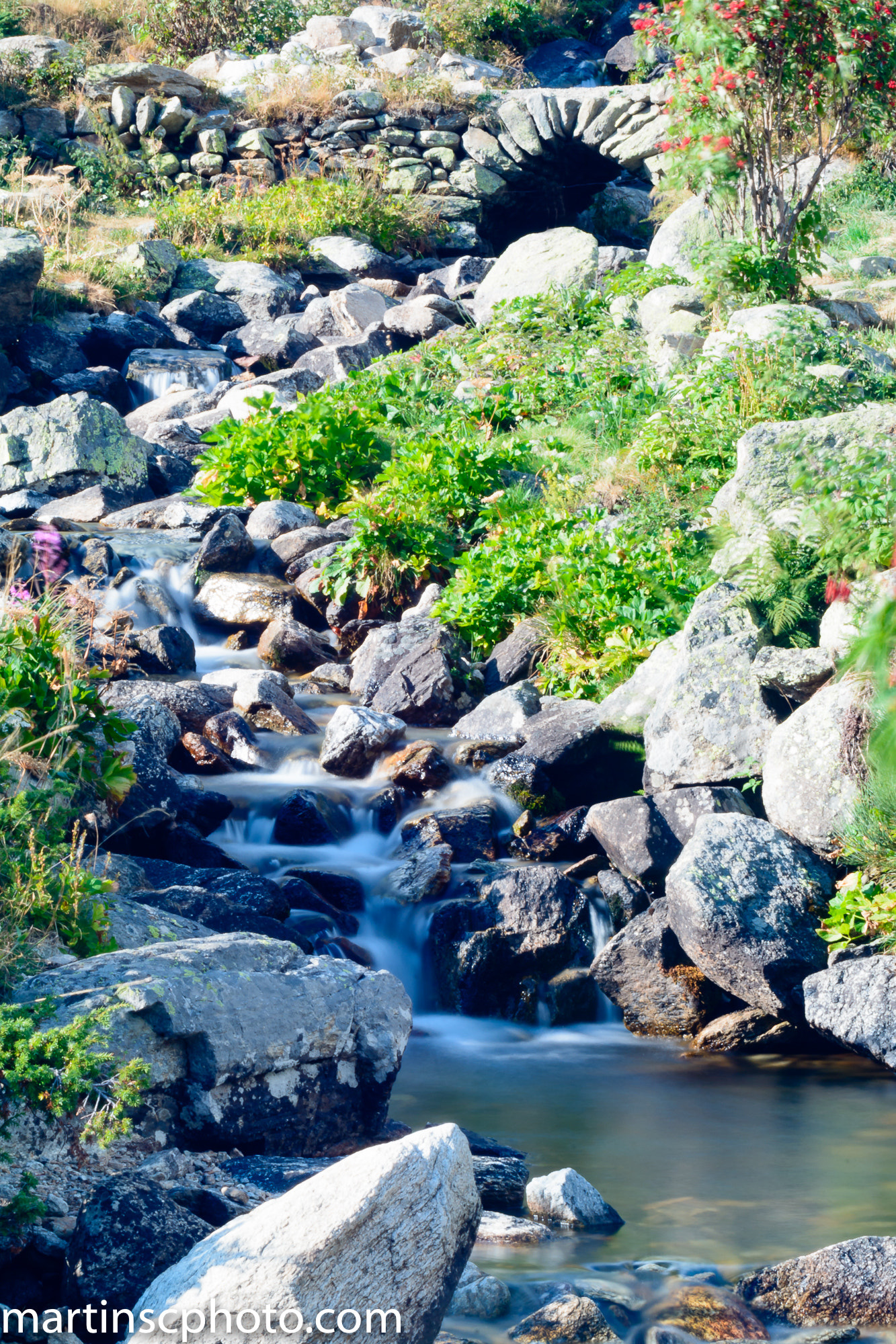 Sigma 70-200mm F2.8 EX DG OS HSM sample photo. Vall d' incles, andorra. photography