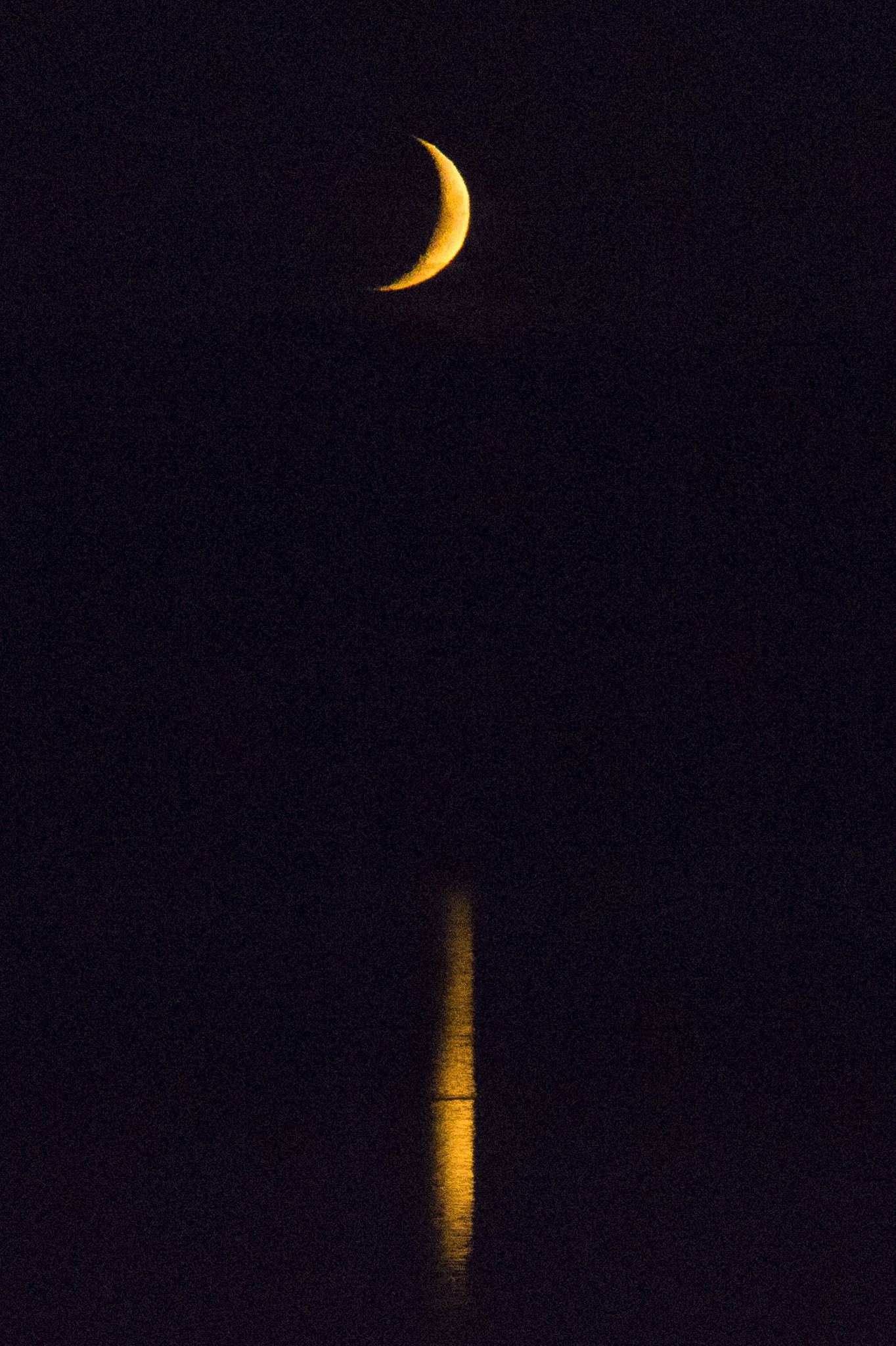 Sony SLT-A57 + Tamron SP 150-600mm F5-6.3 Di VC USD sample photo. Beatify moon photography
