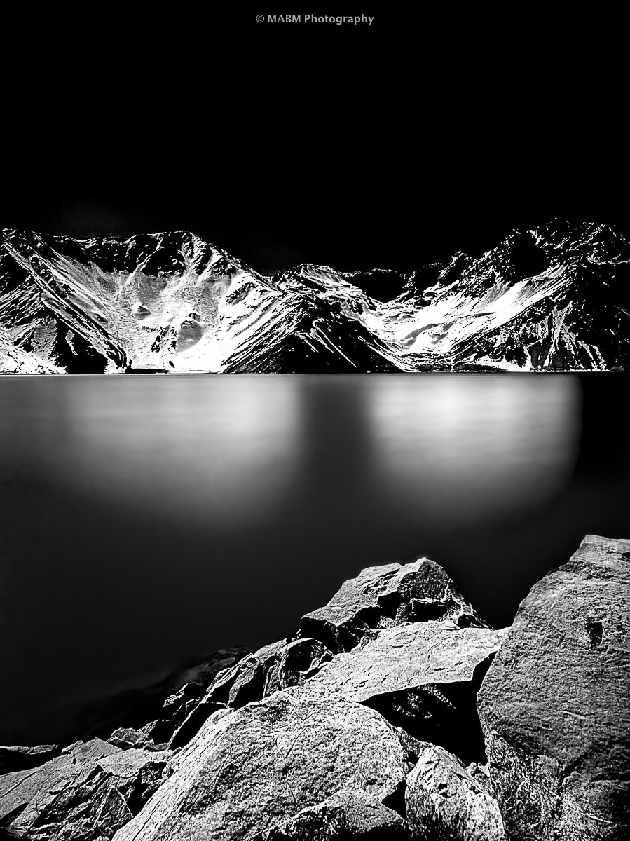 Sony DT 11-18mm F4.5-5.6 sample photo. Dark night photography