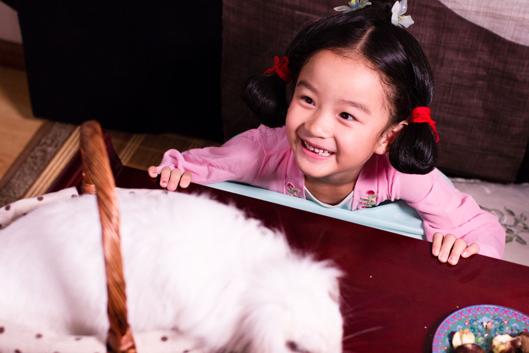 Canon EOS 60D + Canon EF 35mm F1.4L USM sample photo. Eating mooncakes photography