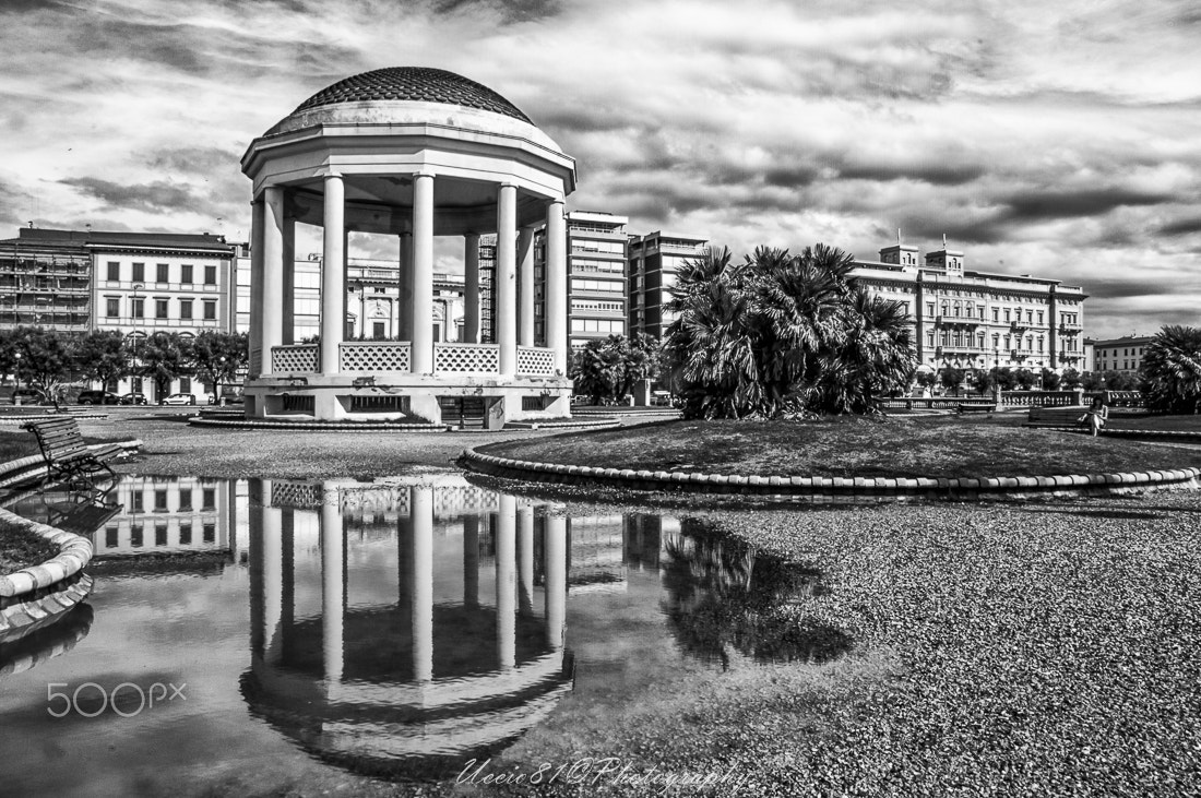 Sony Alpha DSLR-A580 + Tamron SP 24-70mm F2.8 Di VC USD sample photo. Gazebo reflection - livorno photography