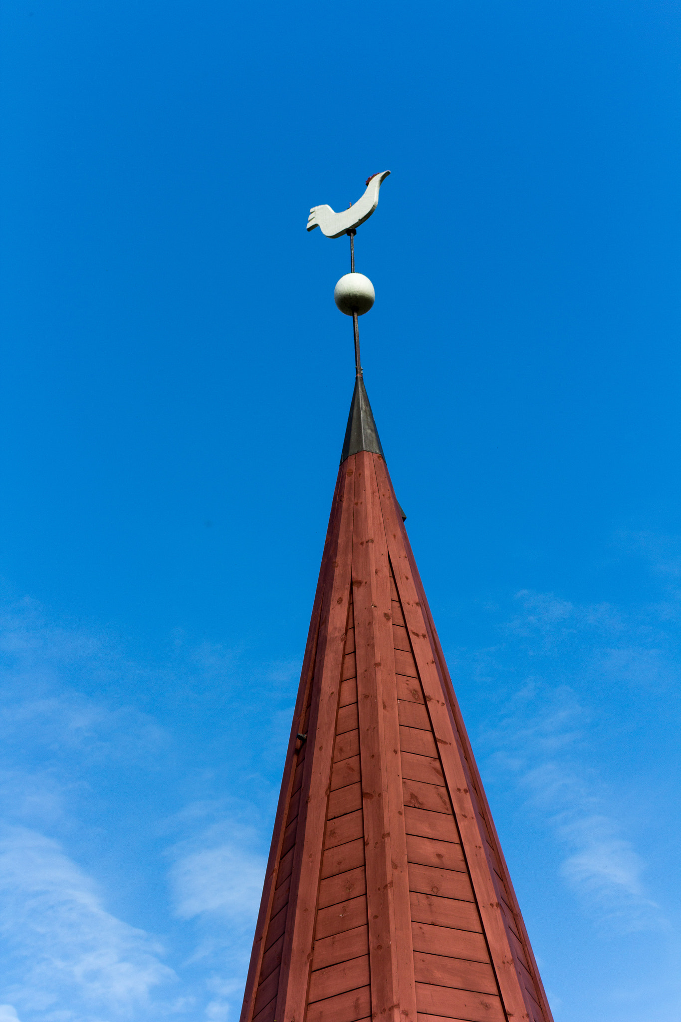 Canon EF 55-200mm F4.5-5.6 II USM sample photo. Lookout photography