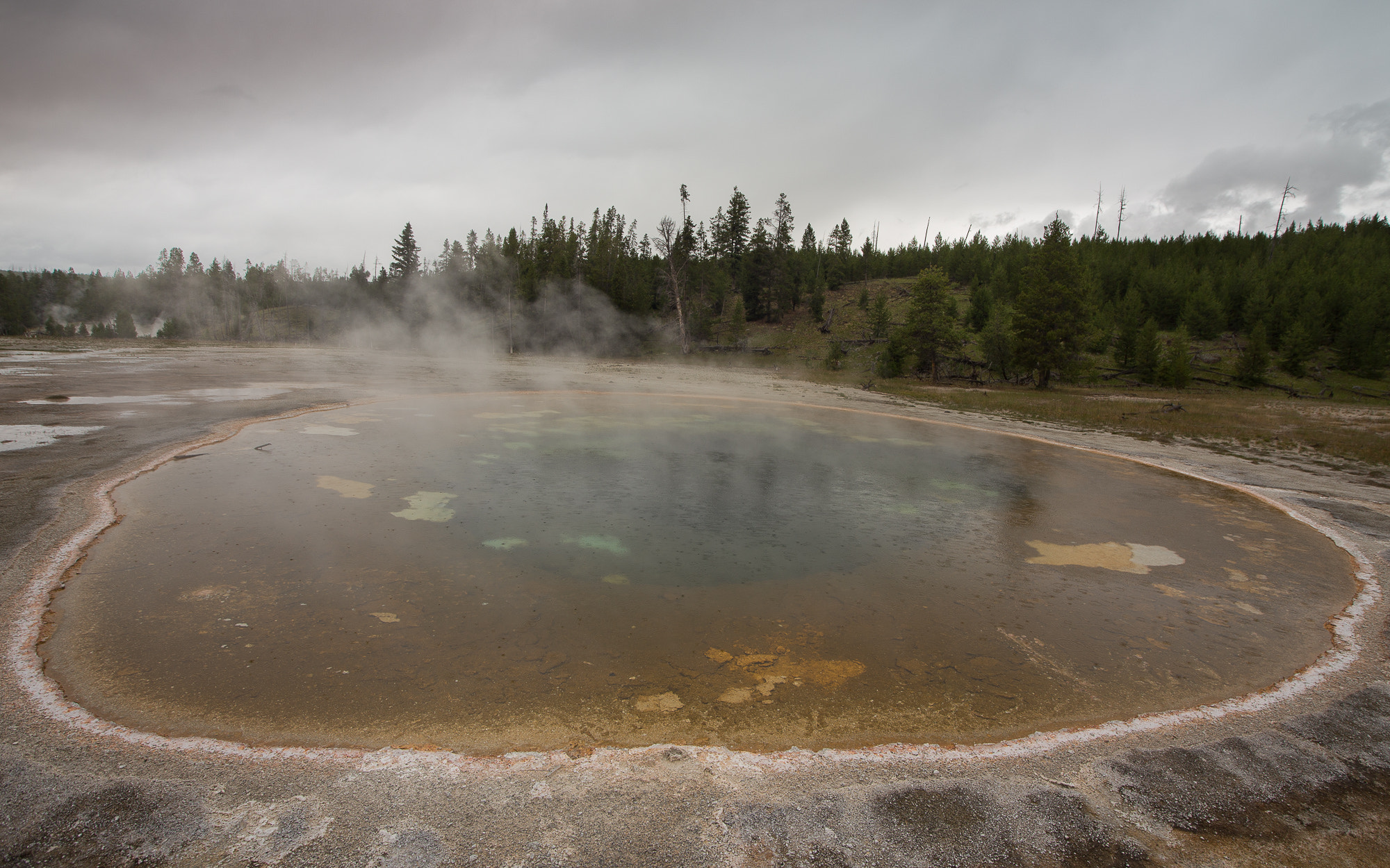 Sigma 15-30mm f/3.5-4.5 EX DG Aspherical sample photo. Beauty pool in yellowstone national park photography