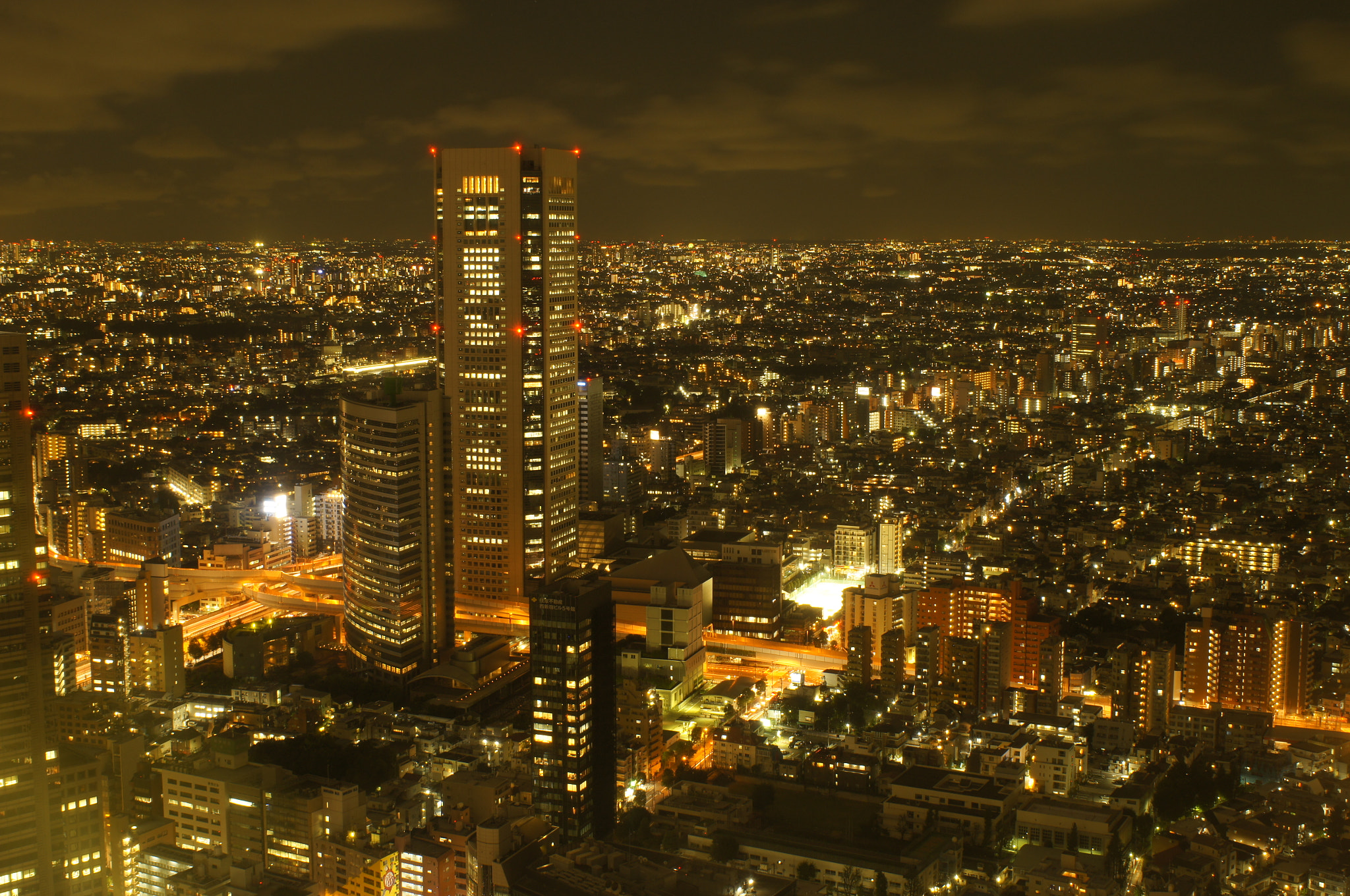 Sony Alpha NEX-C3 + 28-70mm F3.5-5.6 OSS sample photo. Nightscape of tokyo photography