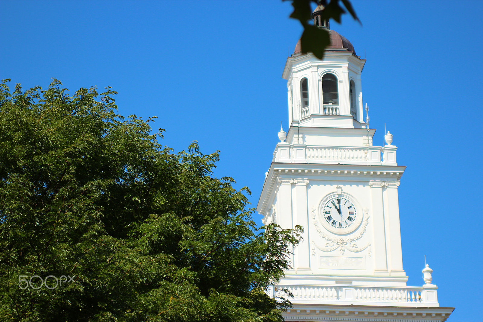 Canon EF 28-80mm f/2.8-4L sample photo. White clock tower photography