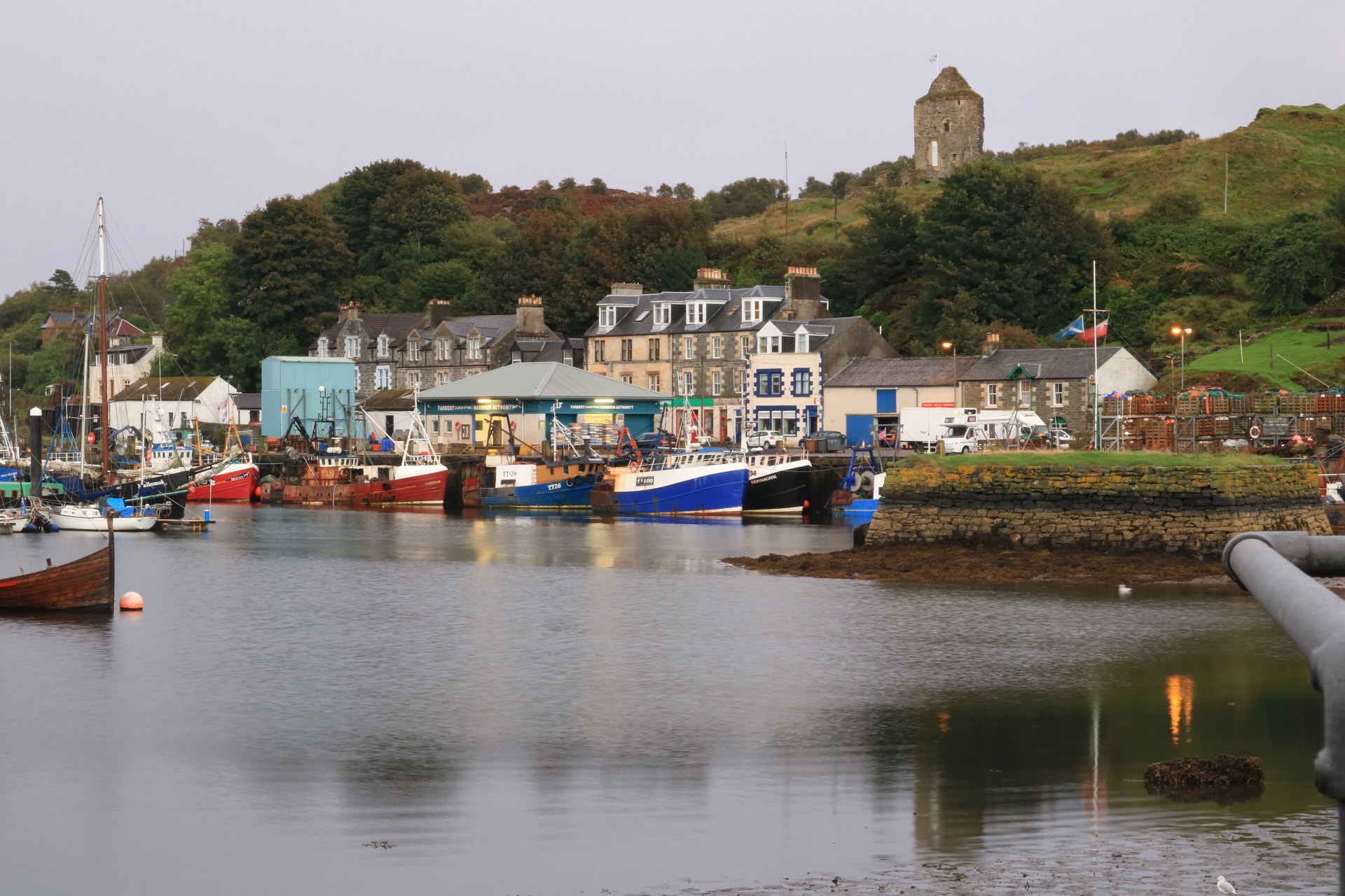 Canon EOS 750D (EOS Rebel T6i / EOS Kiss X8i) sample photo. Tarbert harbour, argyll scotland. photography