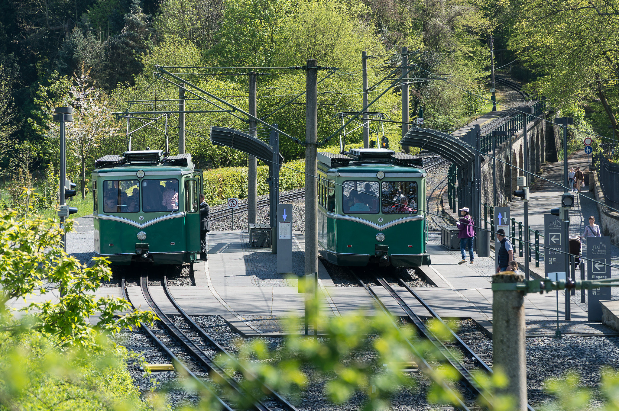 Sony Alpha NEX-6 + Sony E PZ 18-105mm F4 G OSS sample photo. Drachenfelsbahn ii photography