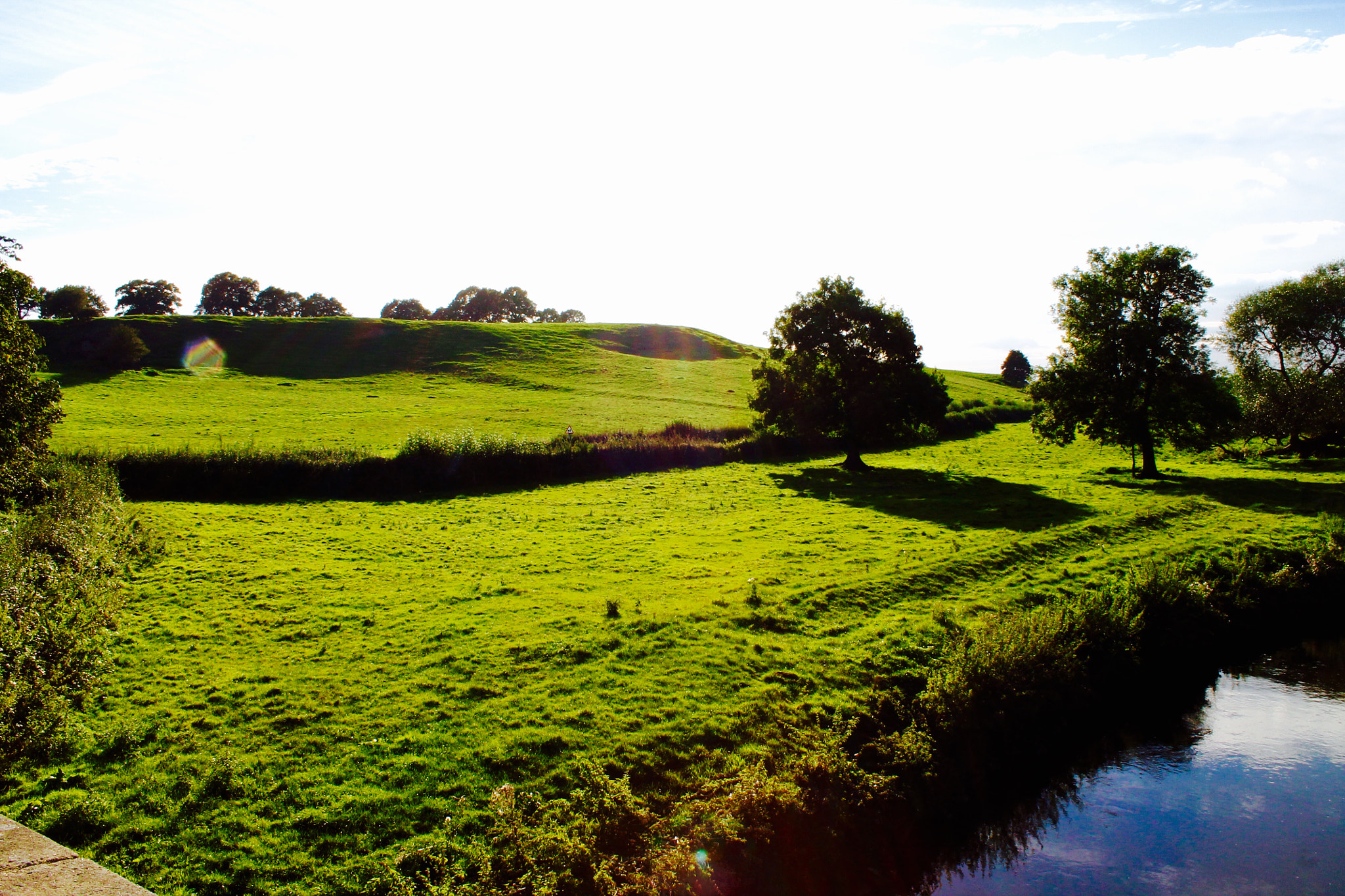 Canon EF-S 18-55mm F3.5-5.6 III sample photo. Shadows and tranquility photography