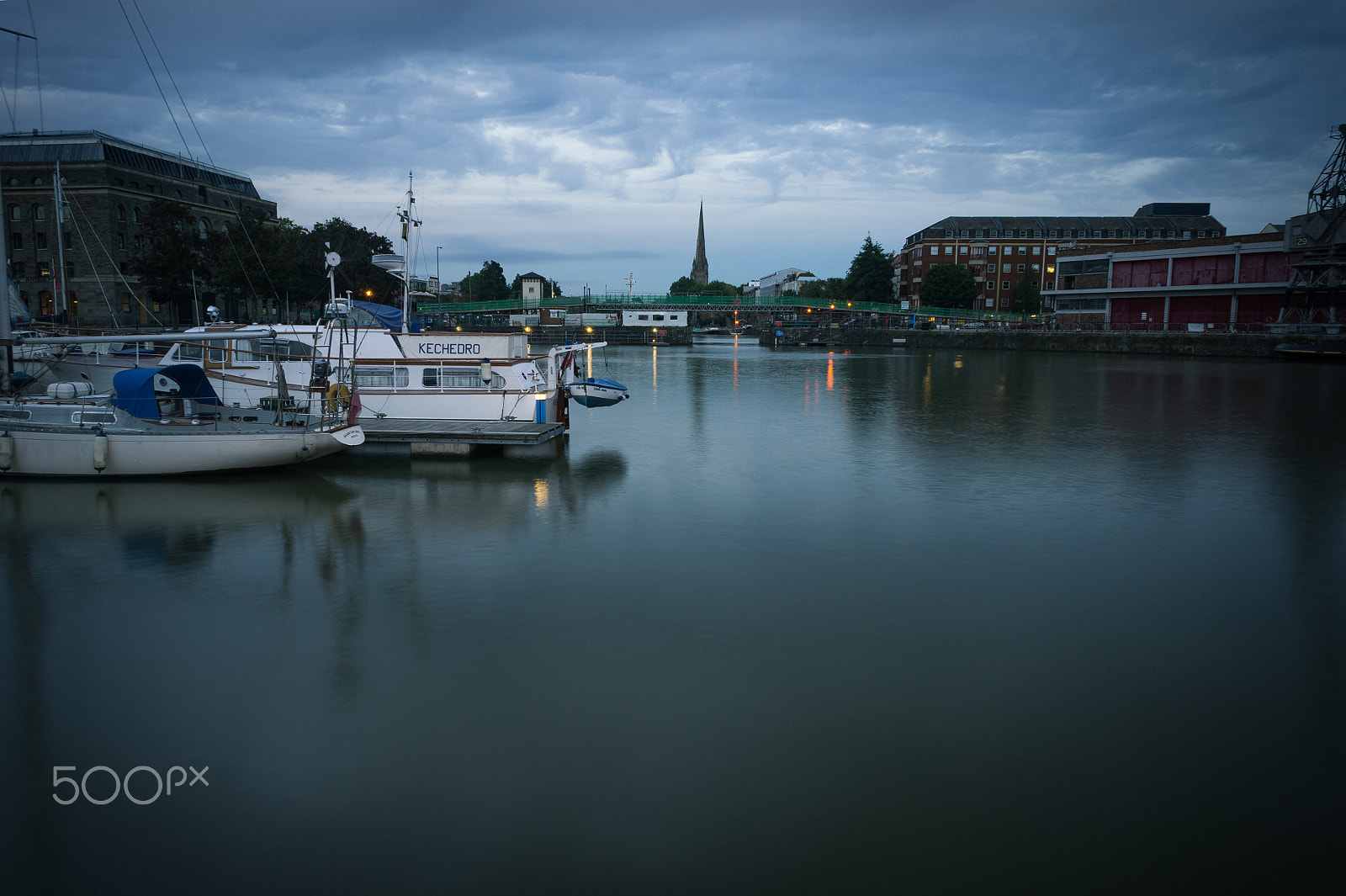 Sony Alpha NEX-5 + Sony E 16mm F2.8 sample photo. Still silence photography