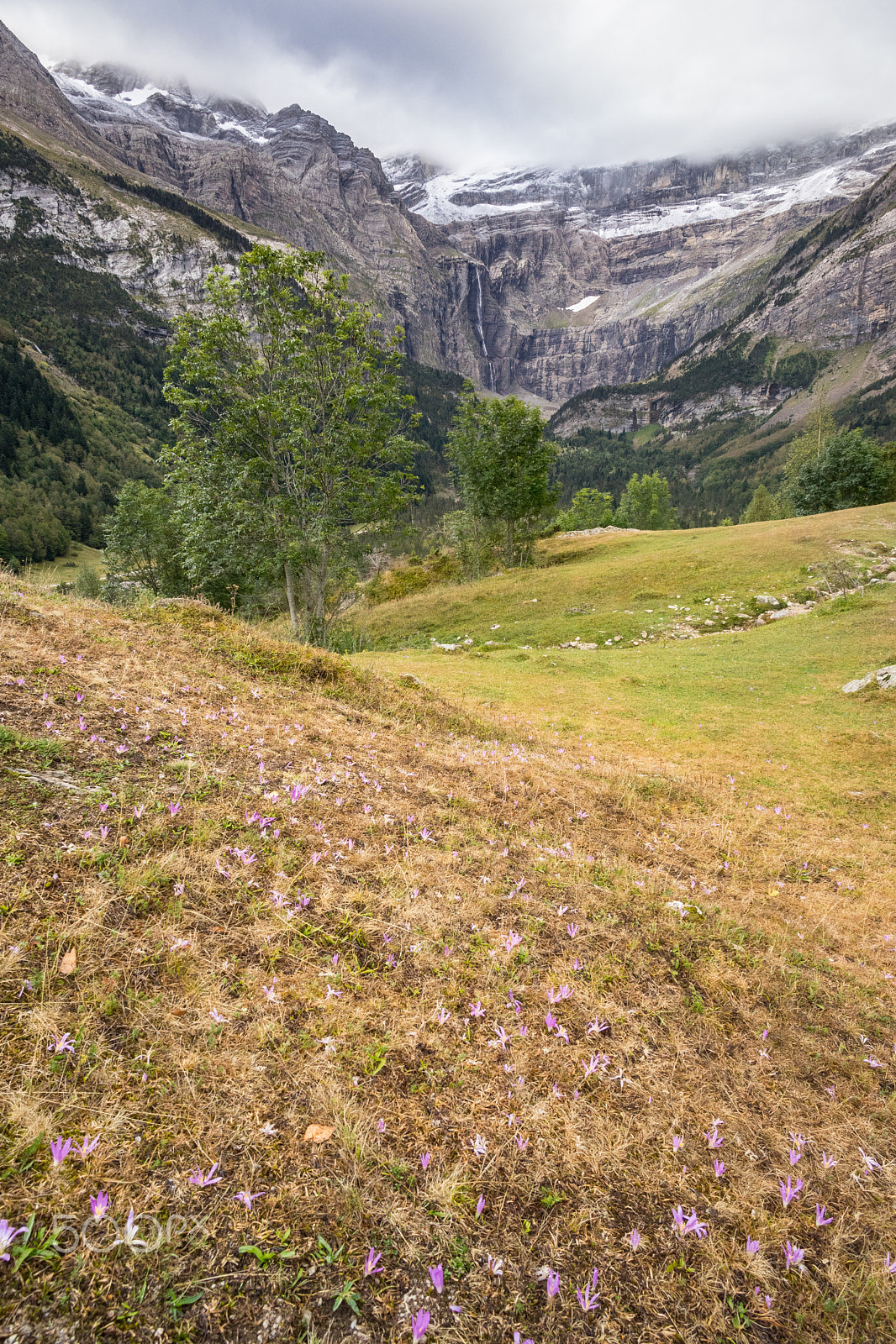 Tamron 18-270mm F3.5-6.3 Di II PZD sample photo. Cirque de gavarnie photography