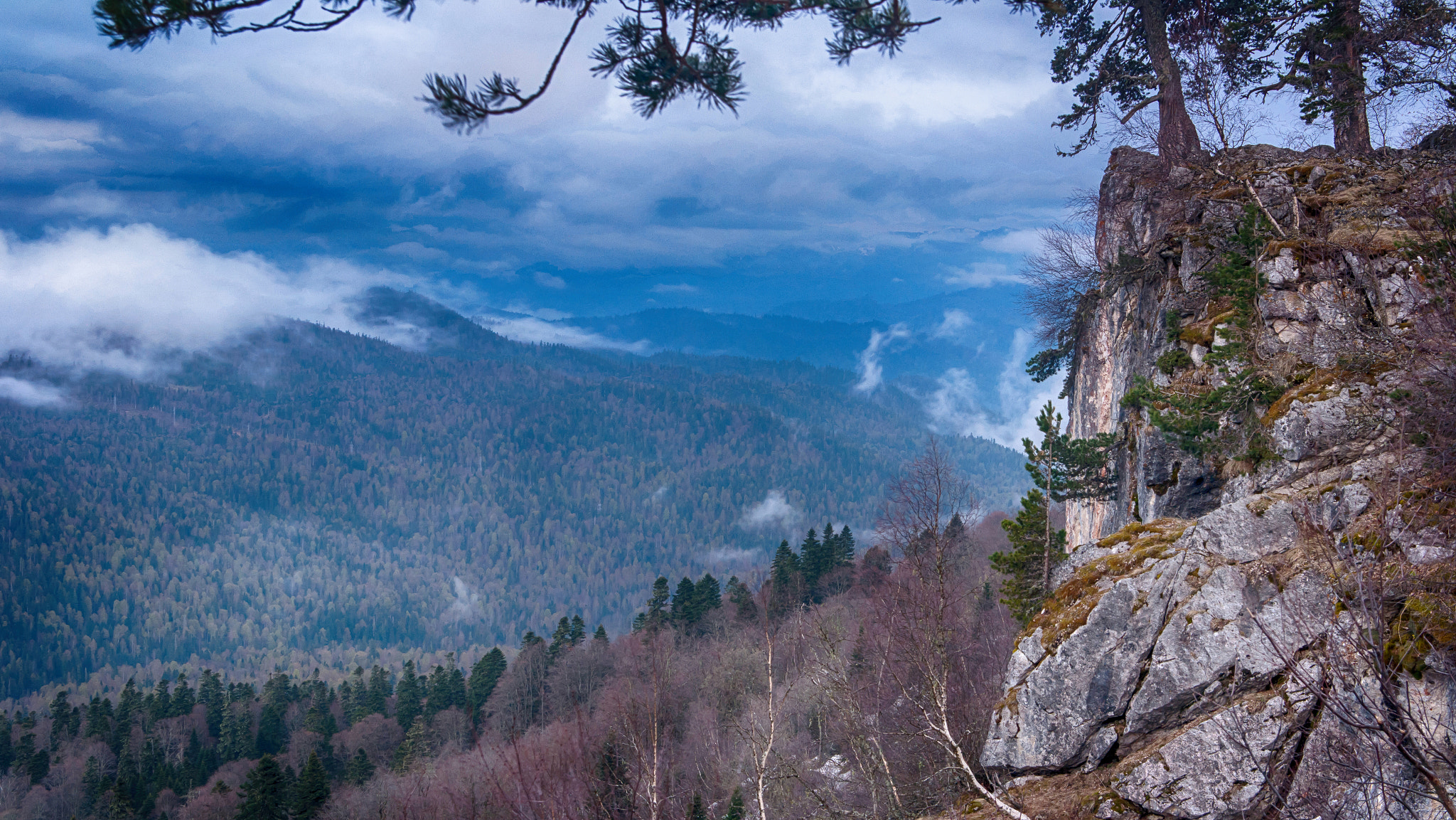 Samsung NX1000 + Samsung NX 20-50mm F3.5-5.6 ED sample photo. Caucasus spring photography