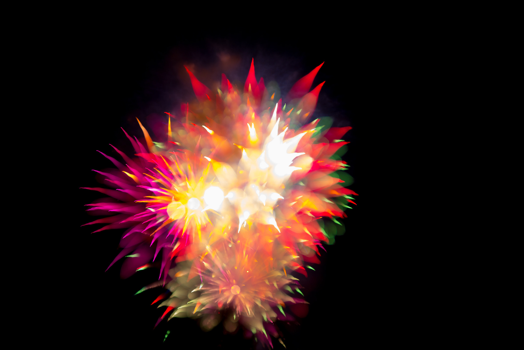 Nikon D600 + Nikon AF Nikkor 85mm F1.8D sample photo. Fireworks photography