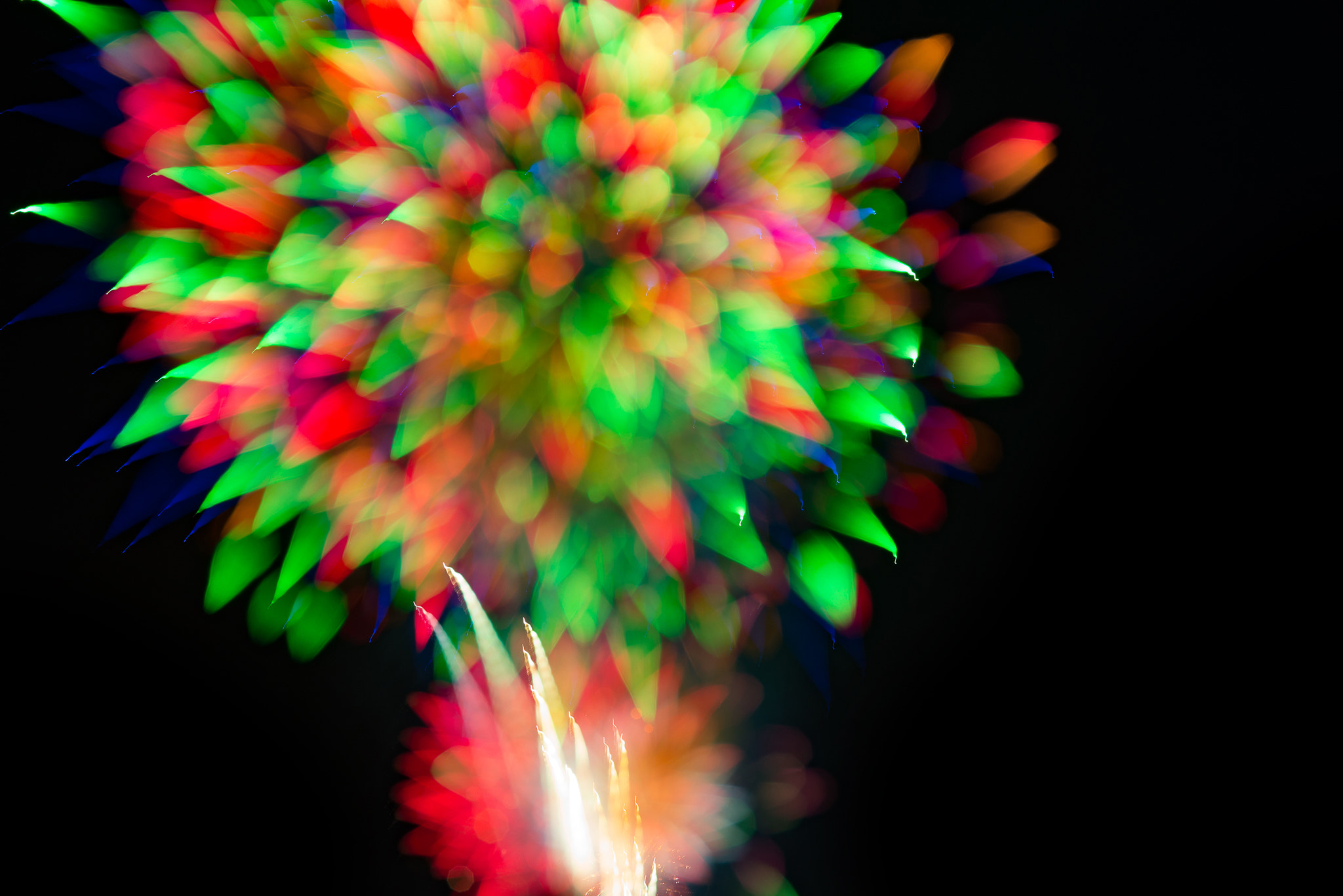 Nikon D600 + Nikon AF Nikkor 85mm F1.8D sample photo. Fireworks photography