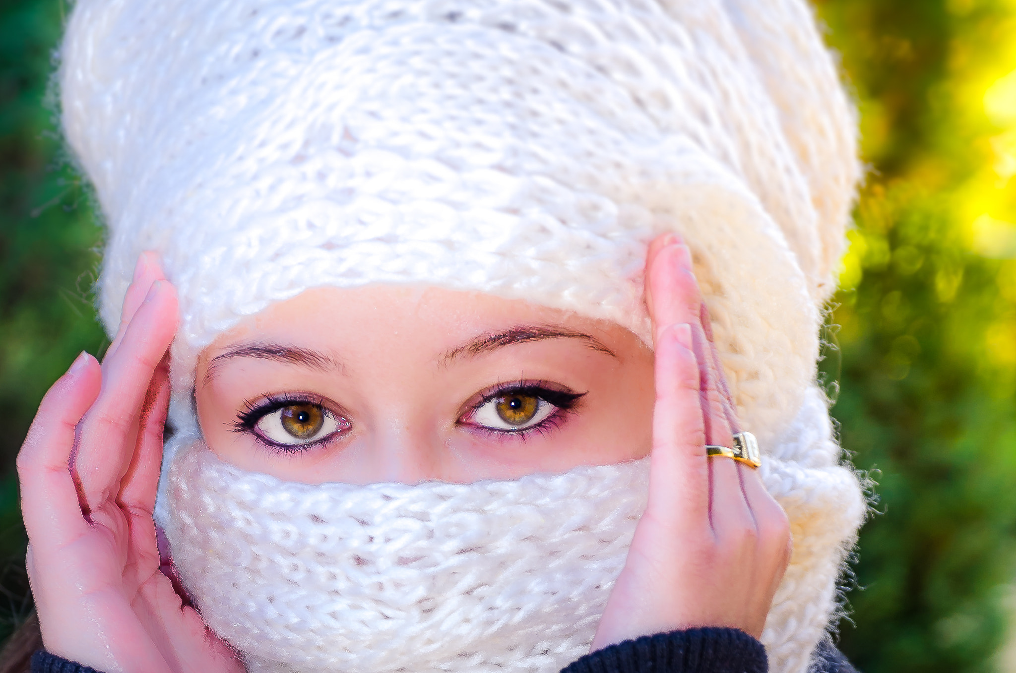 Sigma 17-70mm F2.8-4 DC Macro HSM | C sample photo. Esther's eyes photography