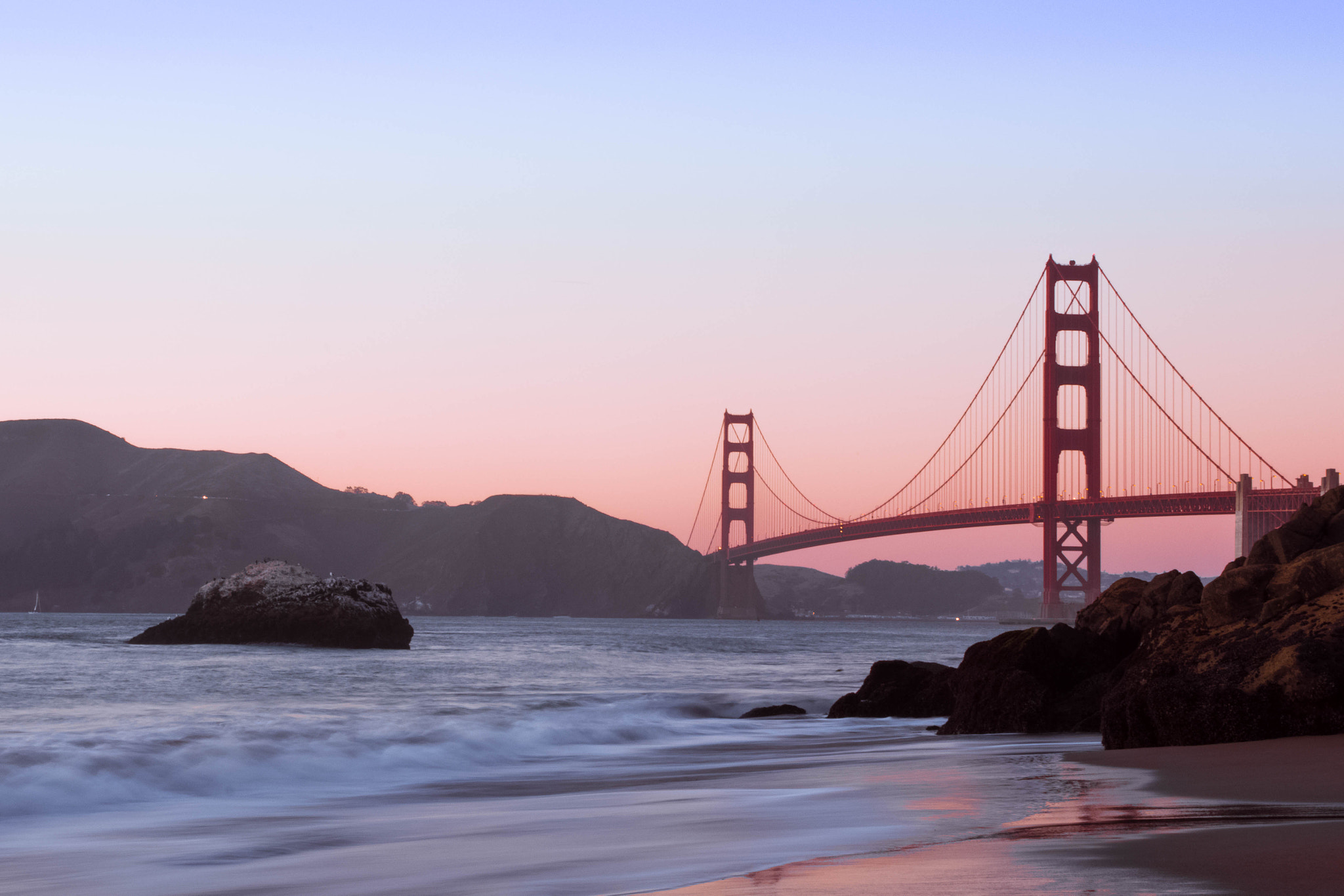 Sigma 17-70mm F2.8-4 DC Macro OS HSM sample photo. Sunset at golden gate photography