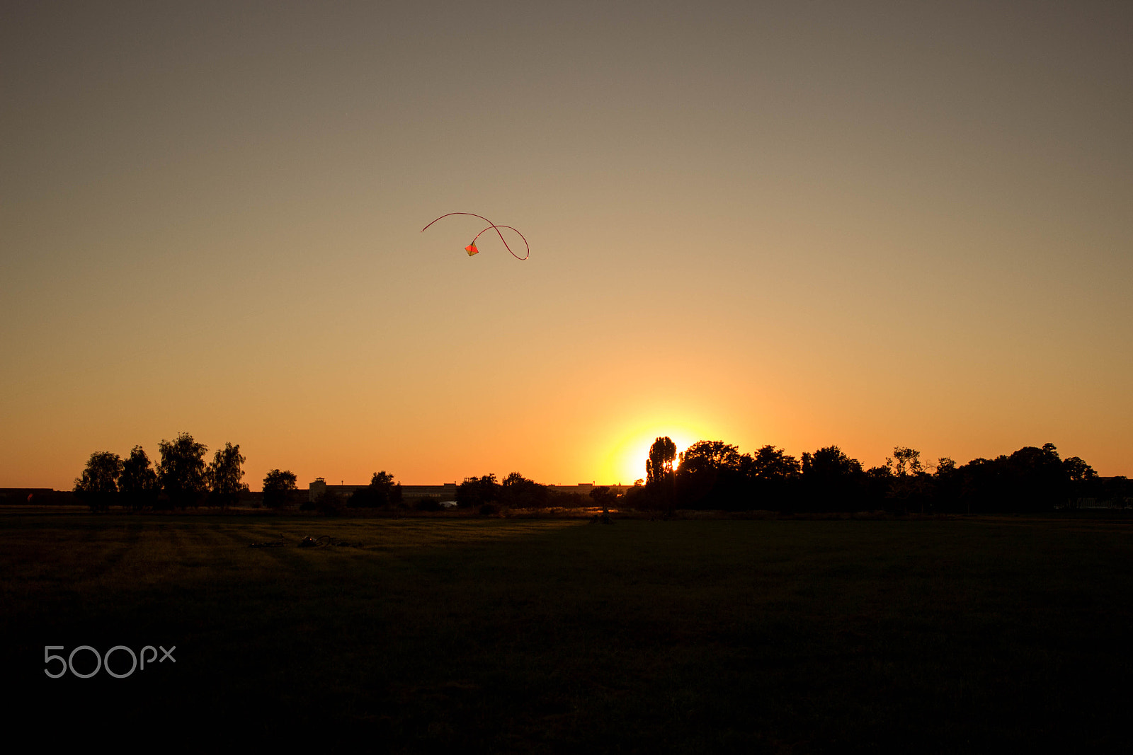Canon EF 28mm F2.8 IS USM sample photo. Up in the sky photography