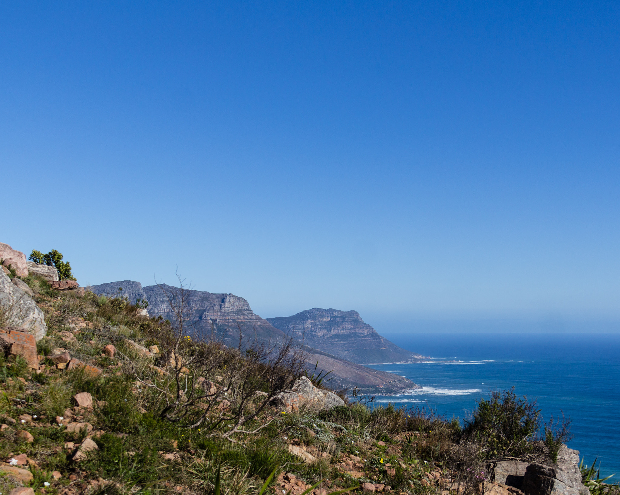Canon EF-S 18-200mm F3.5-5.6 IS sample photo. At lion's head photography
