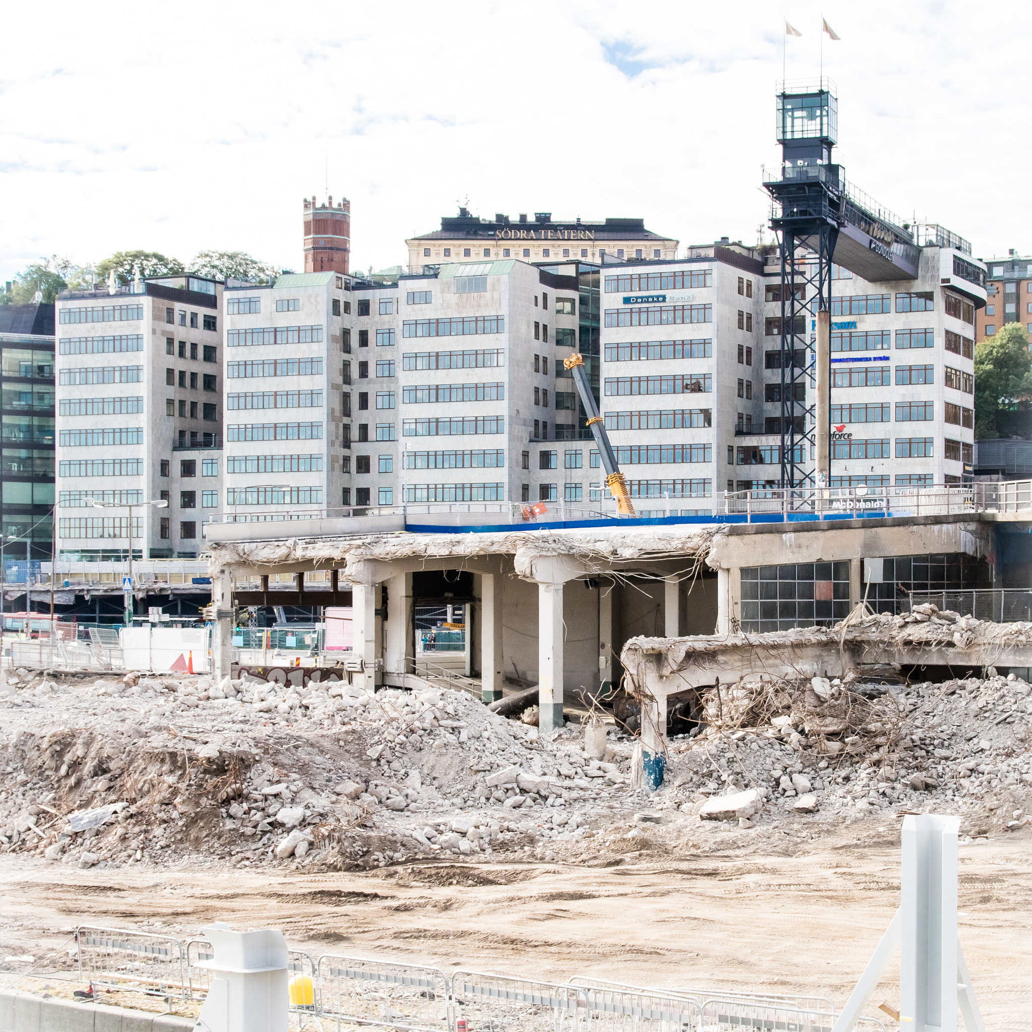 Canon EOS M3 sample photo. Slussen - reconstruction photography