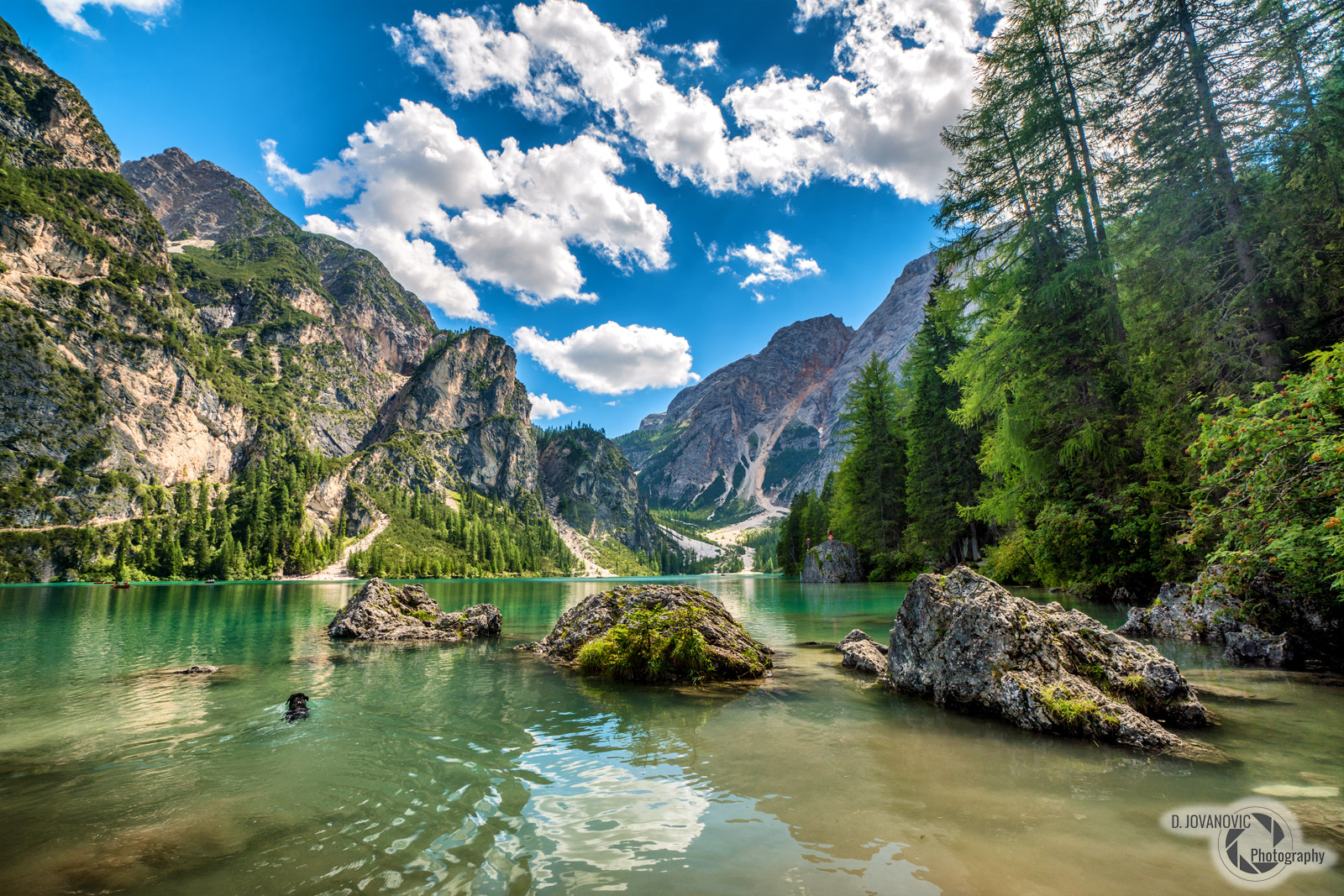 Sony a7R II + Sony Vario-Sonnar T* 16-35mm F2.8 ZA SSM sample photo. Lago di braies photography