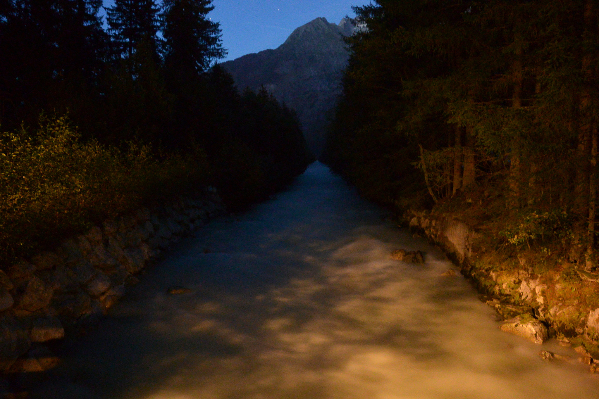 Nikon 1 J3 sample photo. Nightime river photography