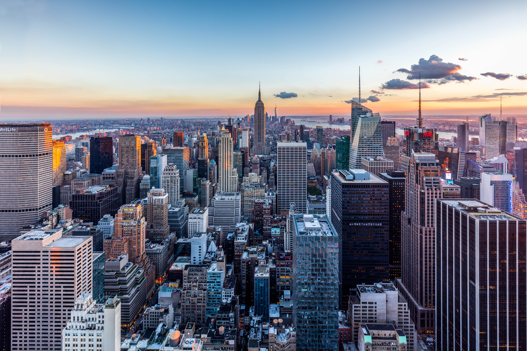 Canon EOS 5DS R + Canon EF 16-35mm F4L IS USM sample photo. New york cityscape photography