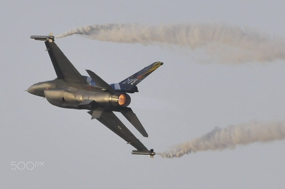 Sigma 150-600mm F5-6.3 DG OS HSM | C sample photo. F-16 zeus photography