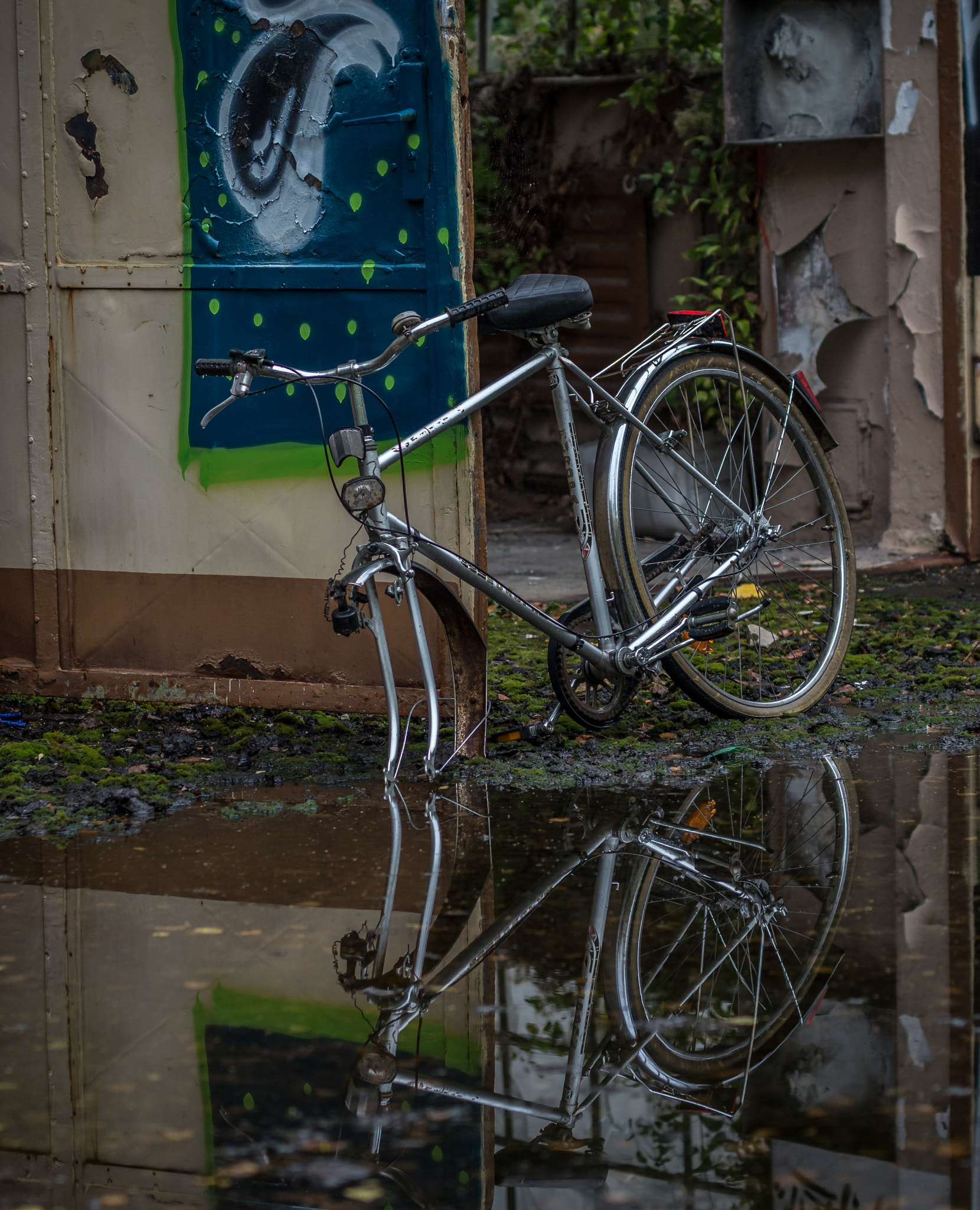 Pentax K-5 II sample photo. Bicycle breakdown photography