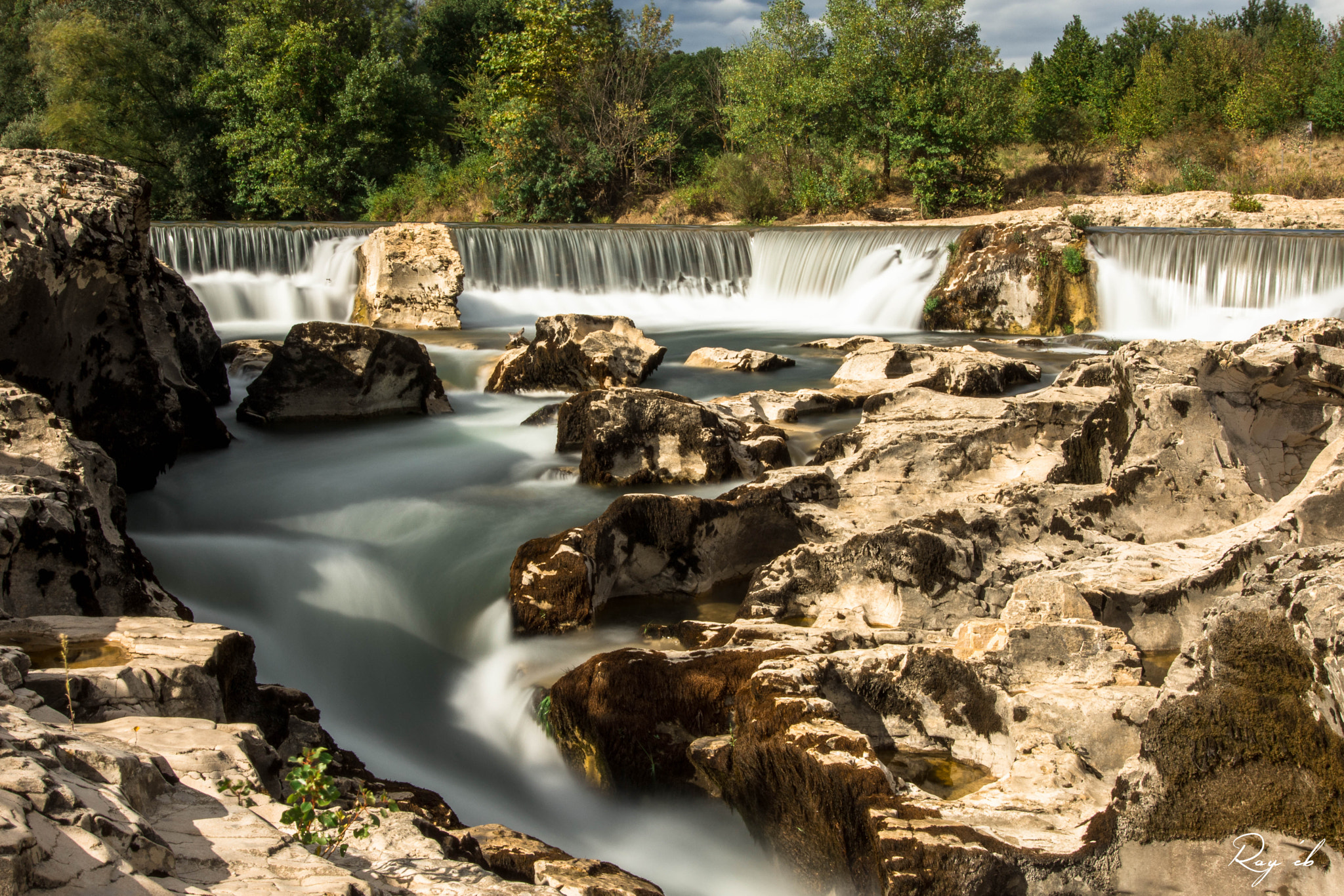 Nikon D7200 + AF Zoom-Nikkor 28-70mm f/3.5-4.5 sample photo. Cascade du sautadet photography