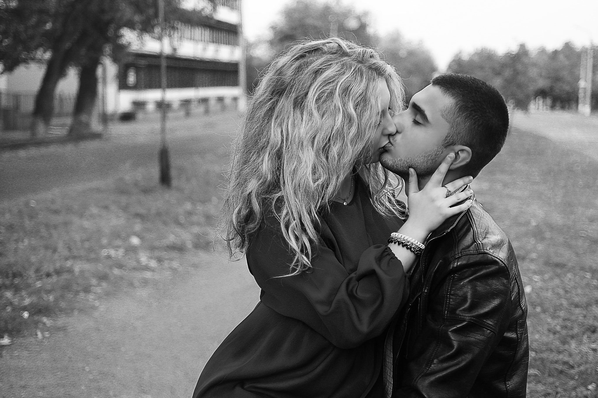 Canon EOS 60D + Canon EF 35mm F2 sample photo. чб photography