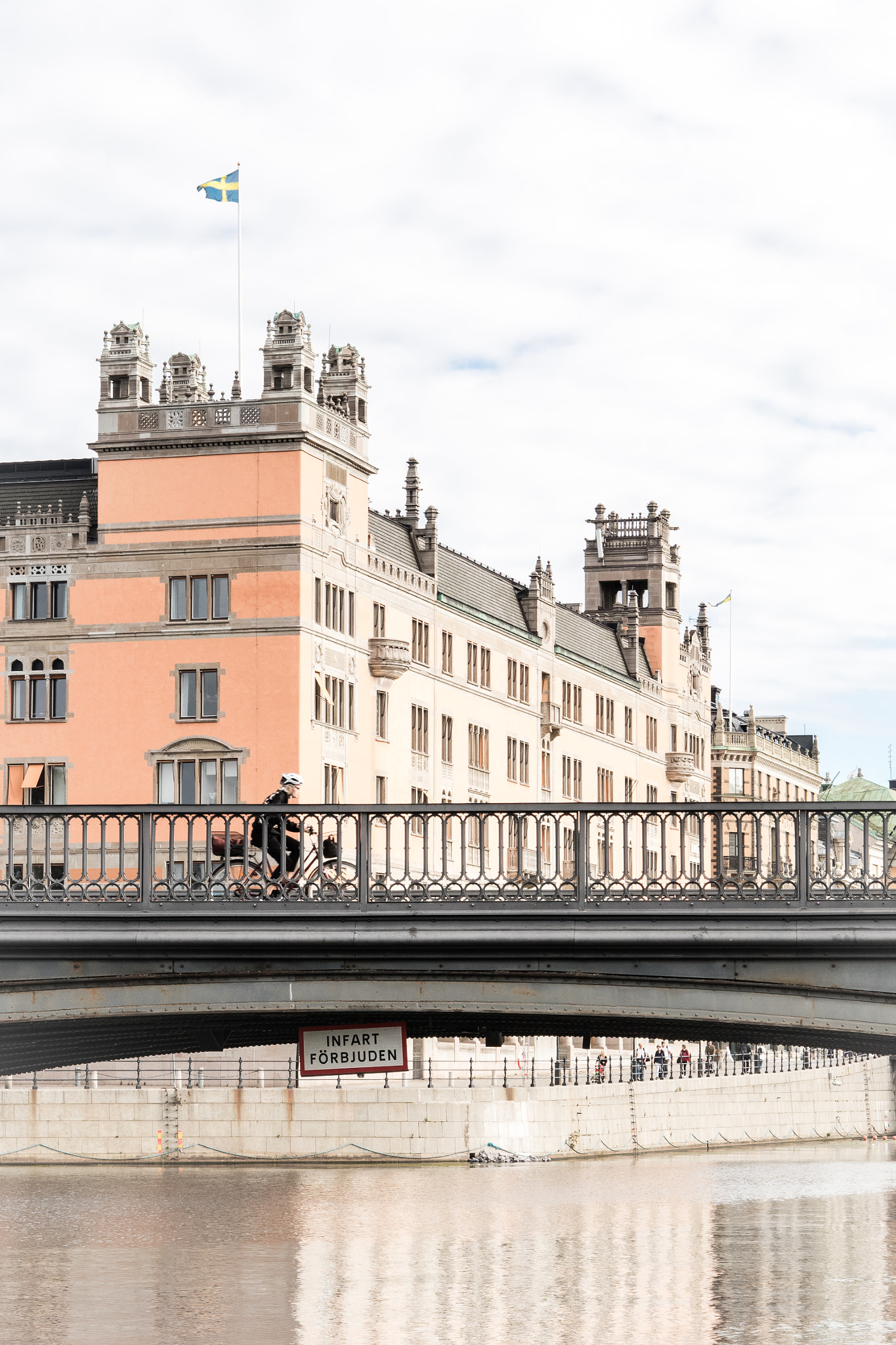Canon EOS M3 sample photo. Stockholm - prime minister's residence photography