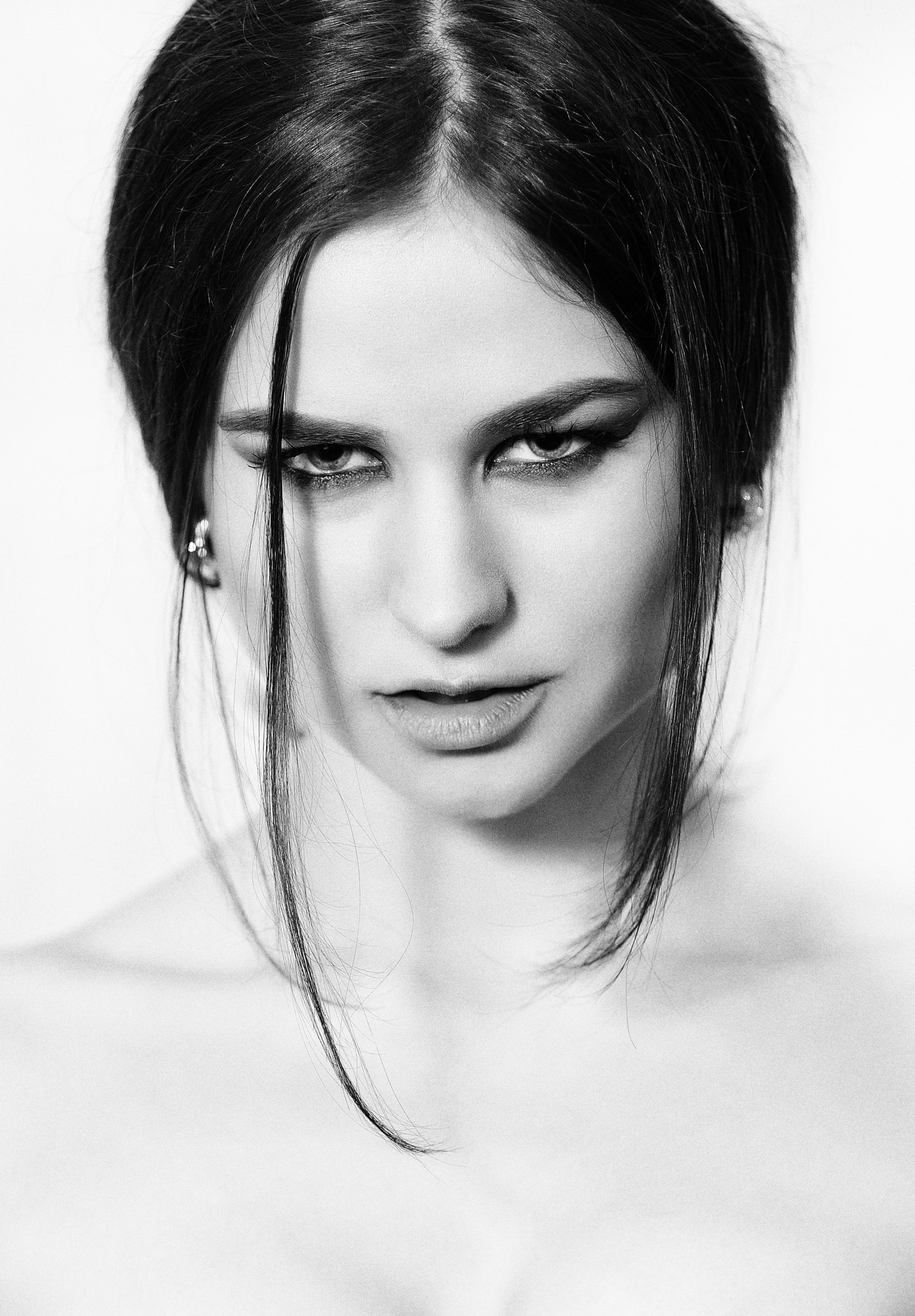 Nikon D7000 + Sigma 85mm F1.4 EX DG HSM sample photo. Hair photography