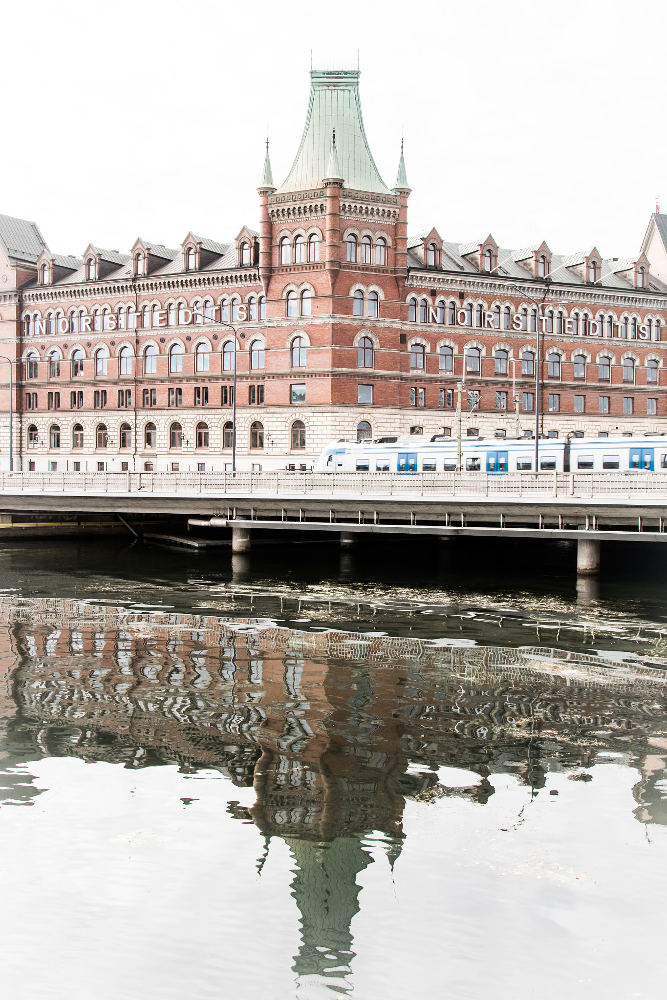Canon EOS M3 sample photo. Stockholm - norstedts photography