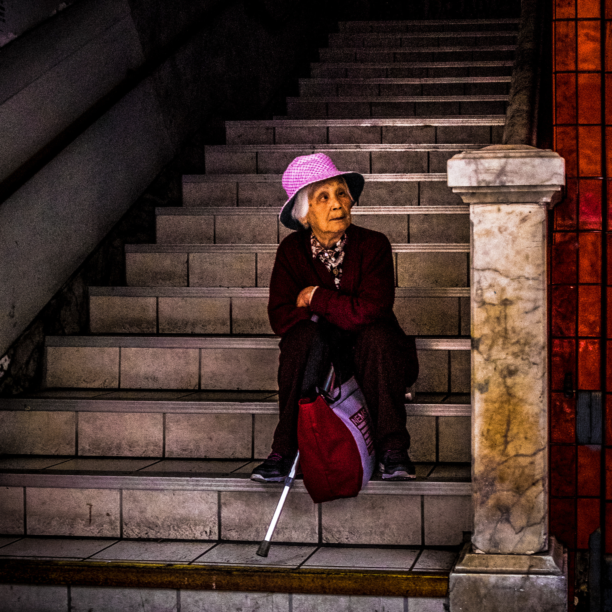 Fujifilm X-E2 + Fujifilm XF 18mm F2 R sample photo. Alone photography