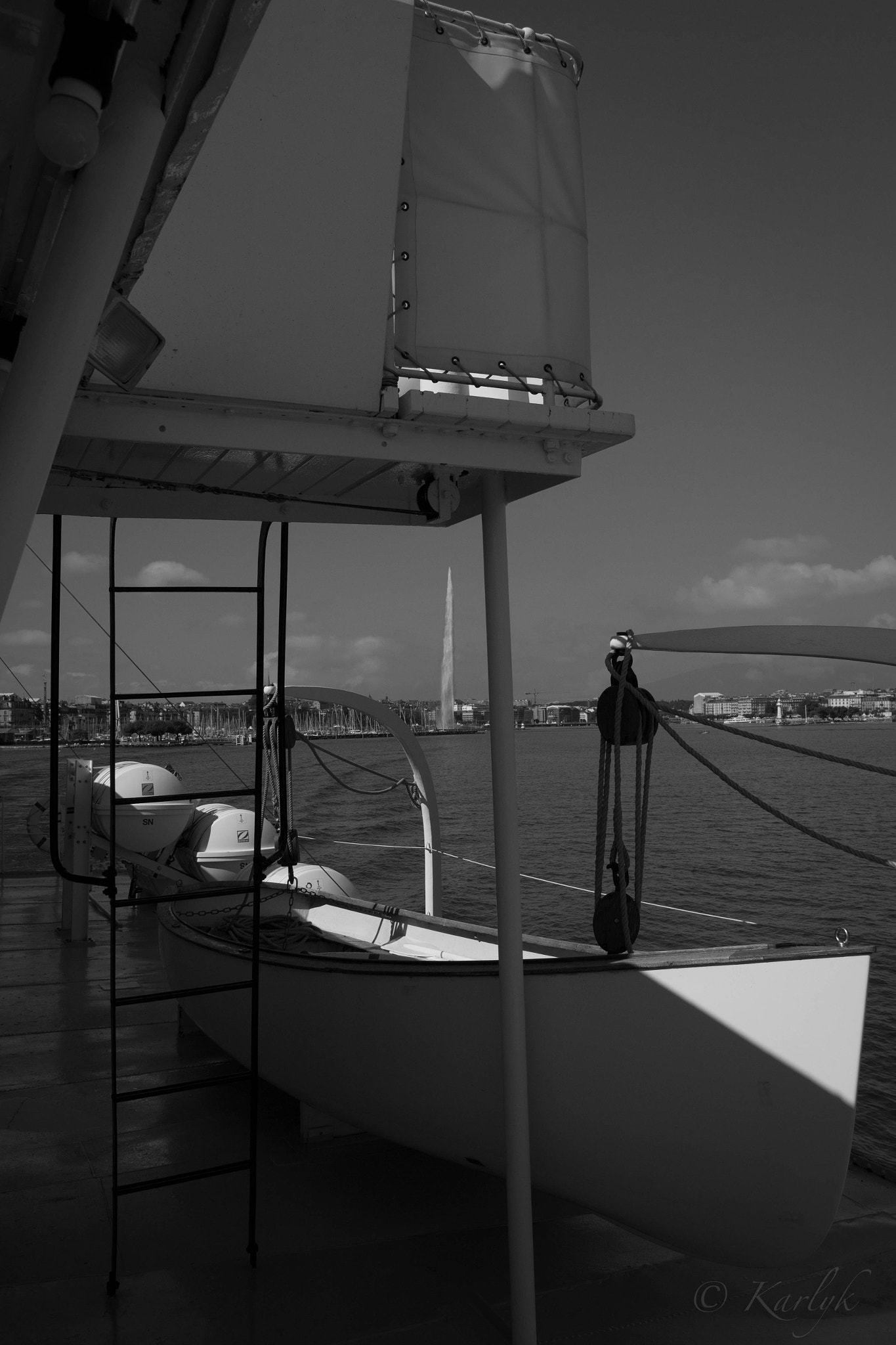 Sigma 18-35mm f/1.8 DC HSM sample photo. Genève photography