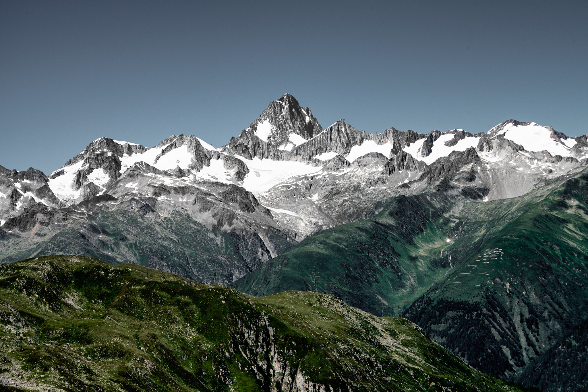 AF Nikkor 70-210mm f/4-5.6 sample photo. Finsteraarhorn photography
