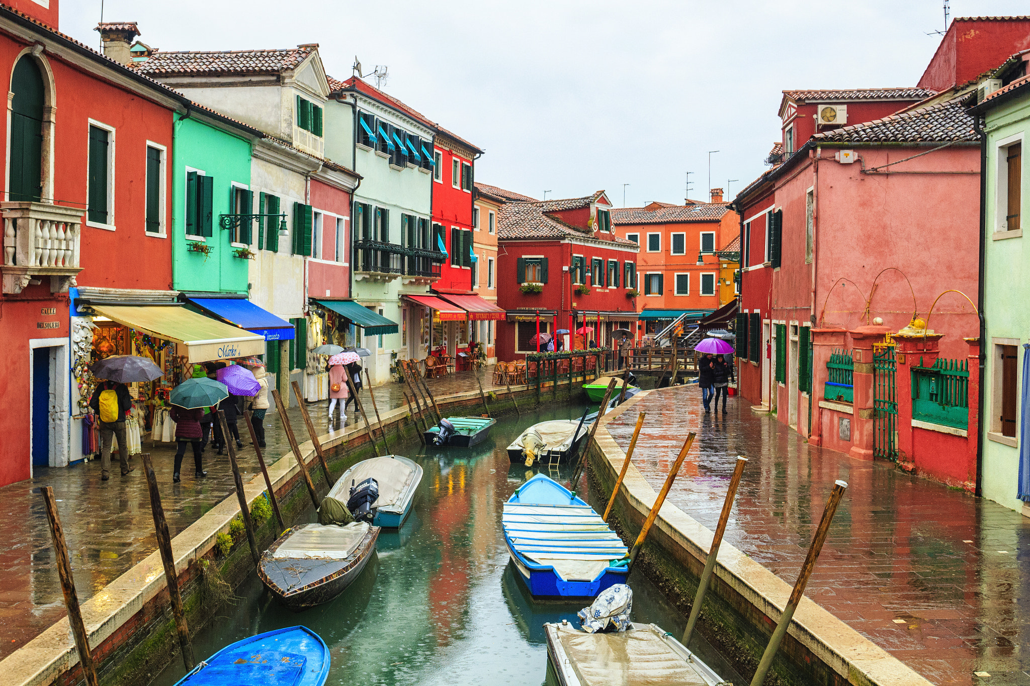 Canon EF 24-70mm F4L IS USM sample photo. Burano island photography