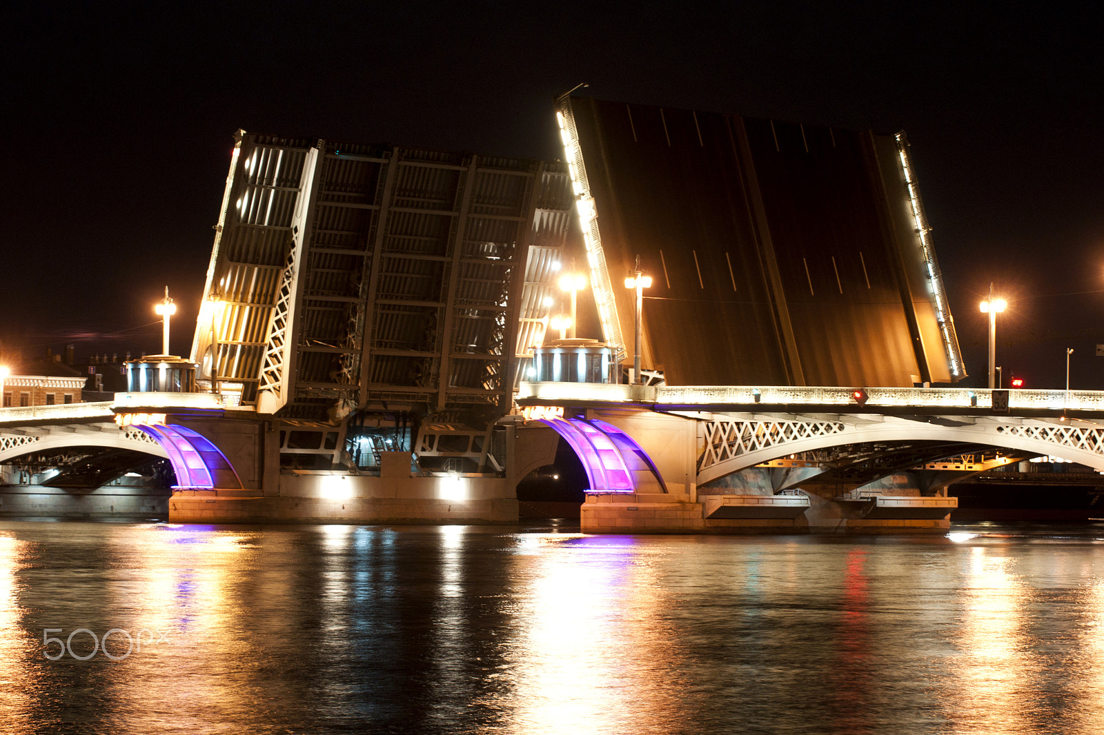 Sony Alpha DSLR-A700 + Minolta/Sony AF 70-200mm F2.8 G sample photo. Night view of the annunciation bridge. st. petersburg. russia photography