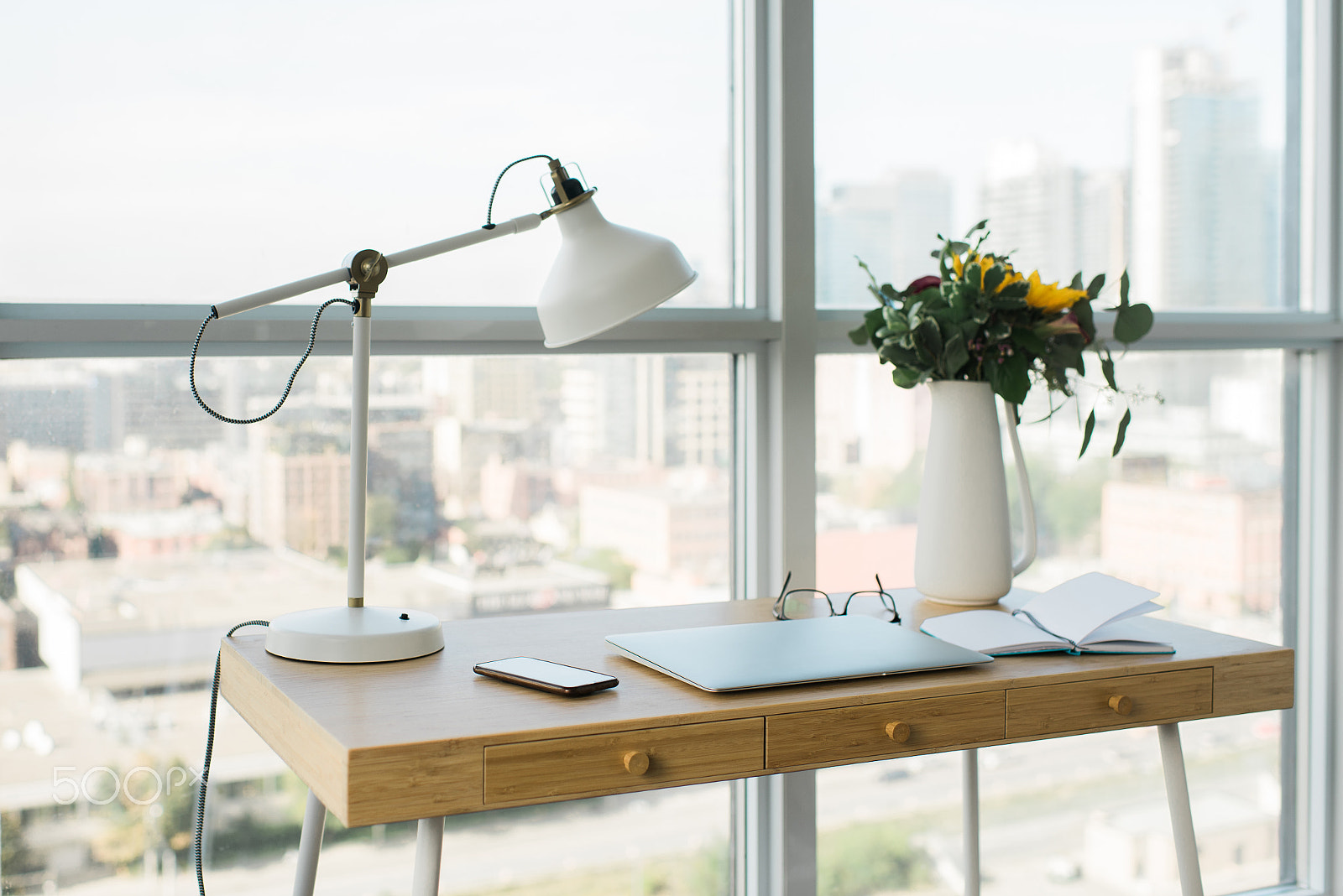 Nikon D750 + Nikon AF-S Nikkor 35mm F1.4G sample photo. Workspace photography
