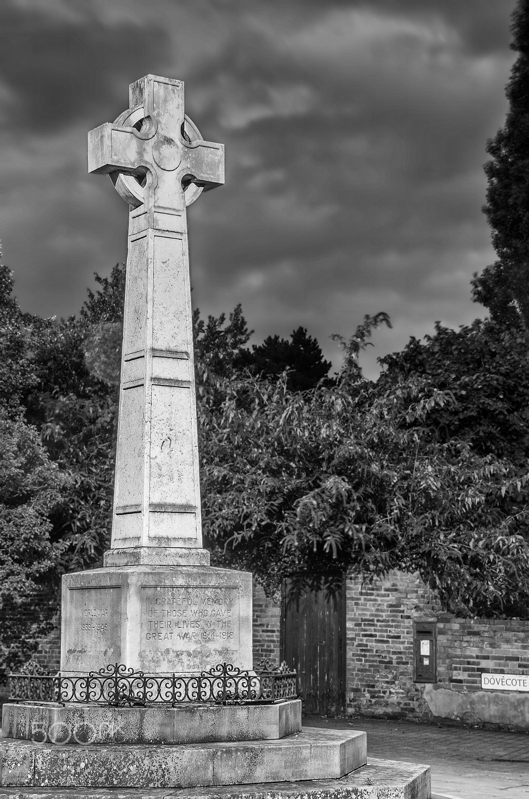 Sigma 17-50mm F2.8 EX DC HSM sample photo. Uk - great war memorial photography