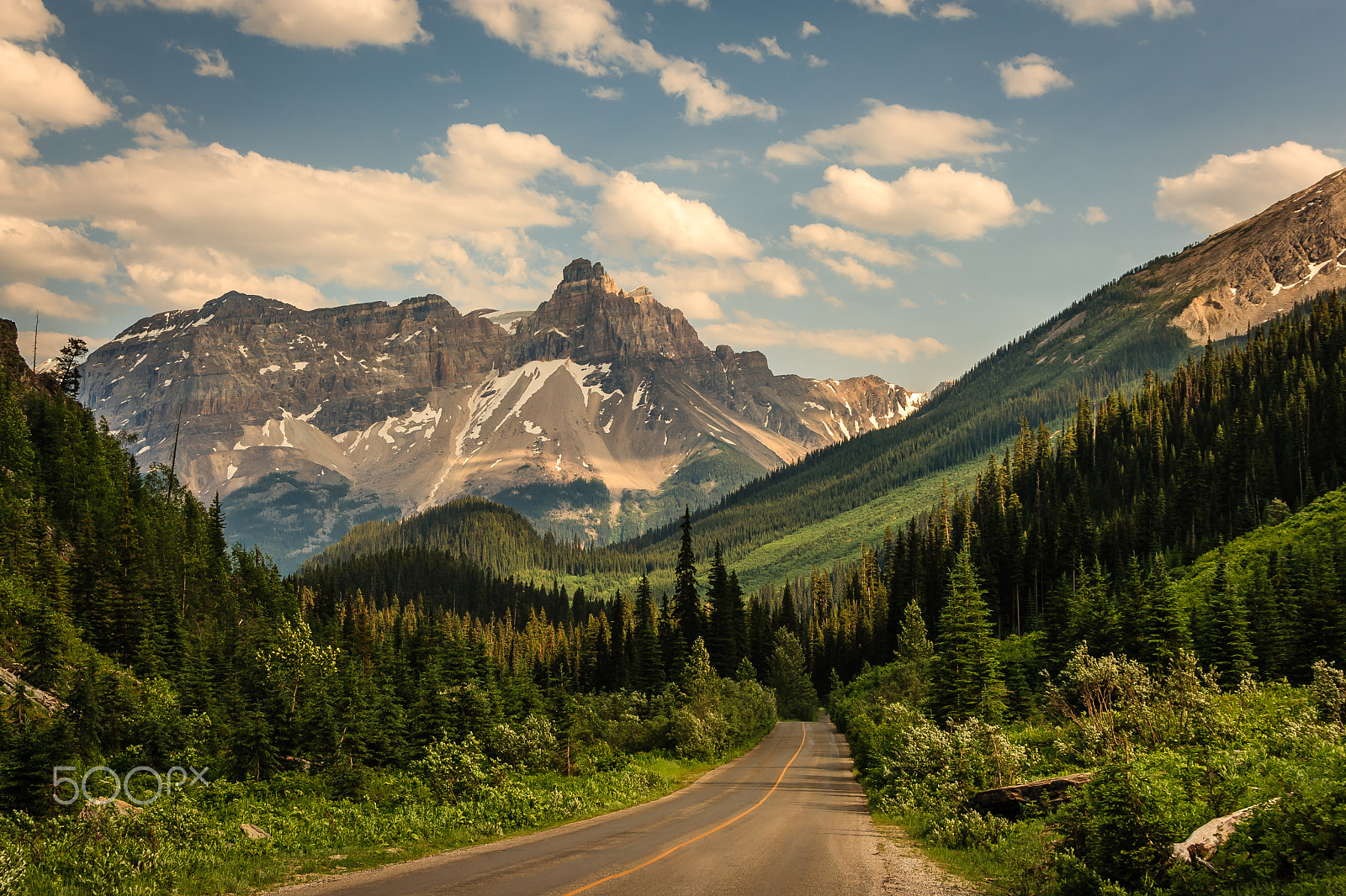 Canon EF-S 17-85mm F4-5.6 IS USM sample photo. Road to takakkaw falls photography