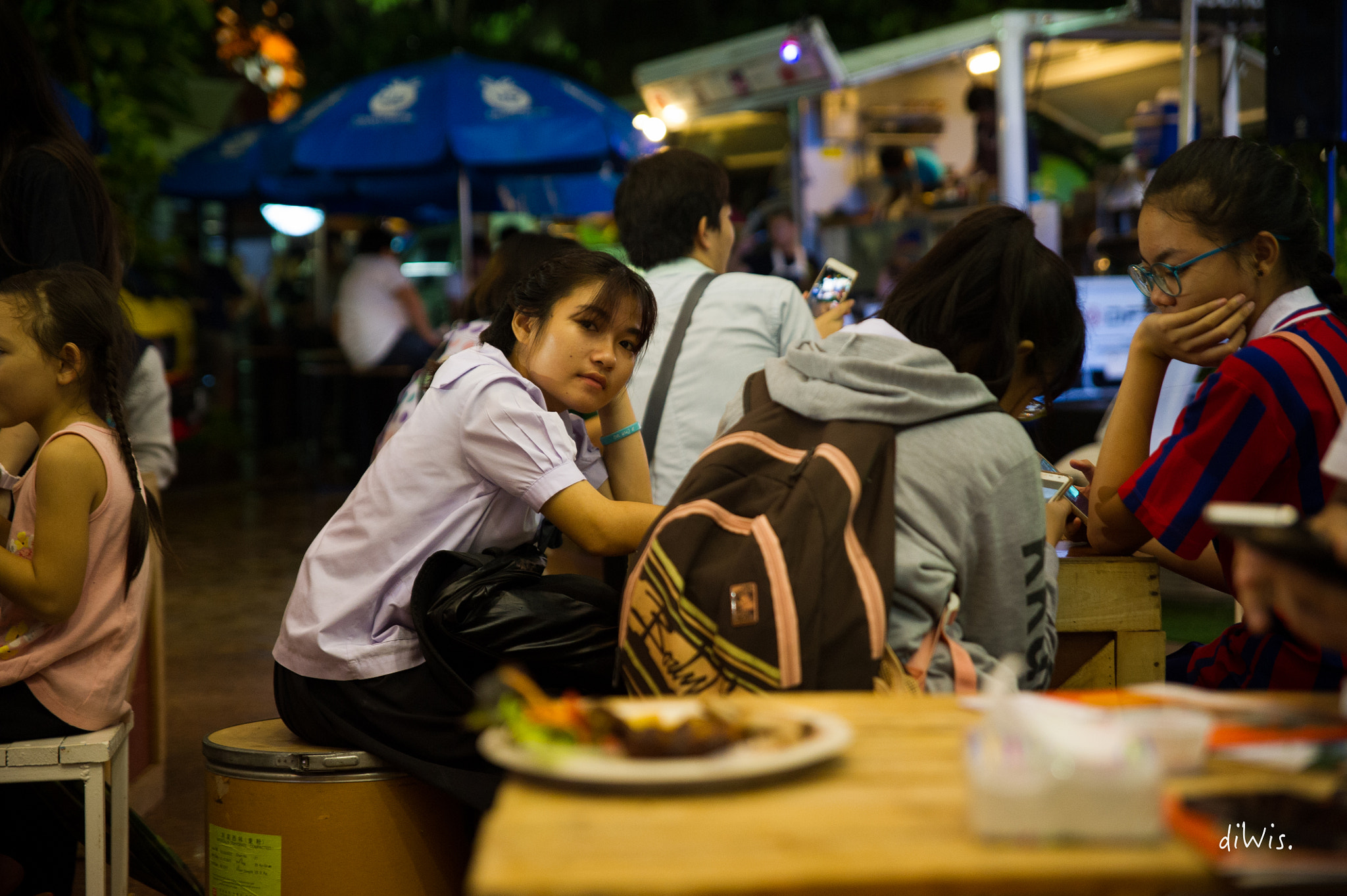 Sigma 24-70mm F2.8 EX DG HSM sample photo. Evening in town photography
