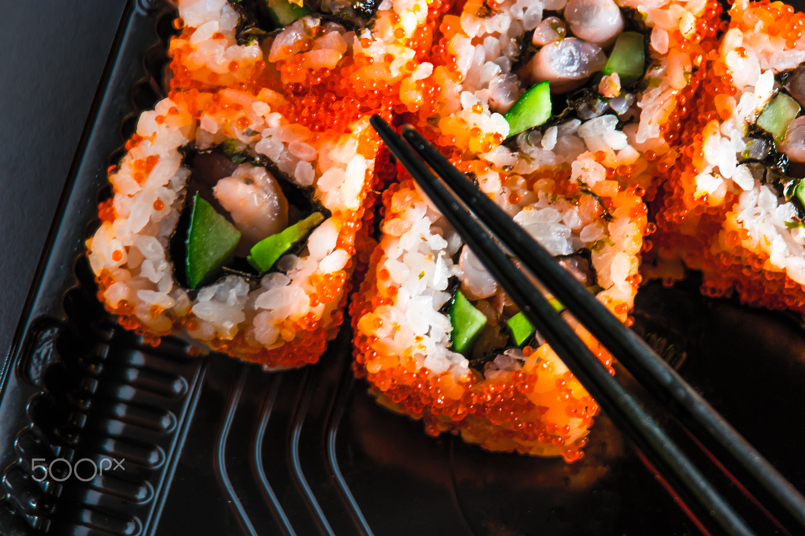 Samsung NX500 + Samsung NX 50-200mm F4-5.6 ED OIS sample photo. Sushi top view and chopsticks over photography