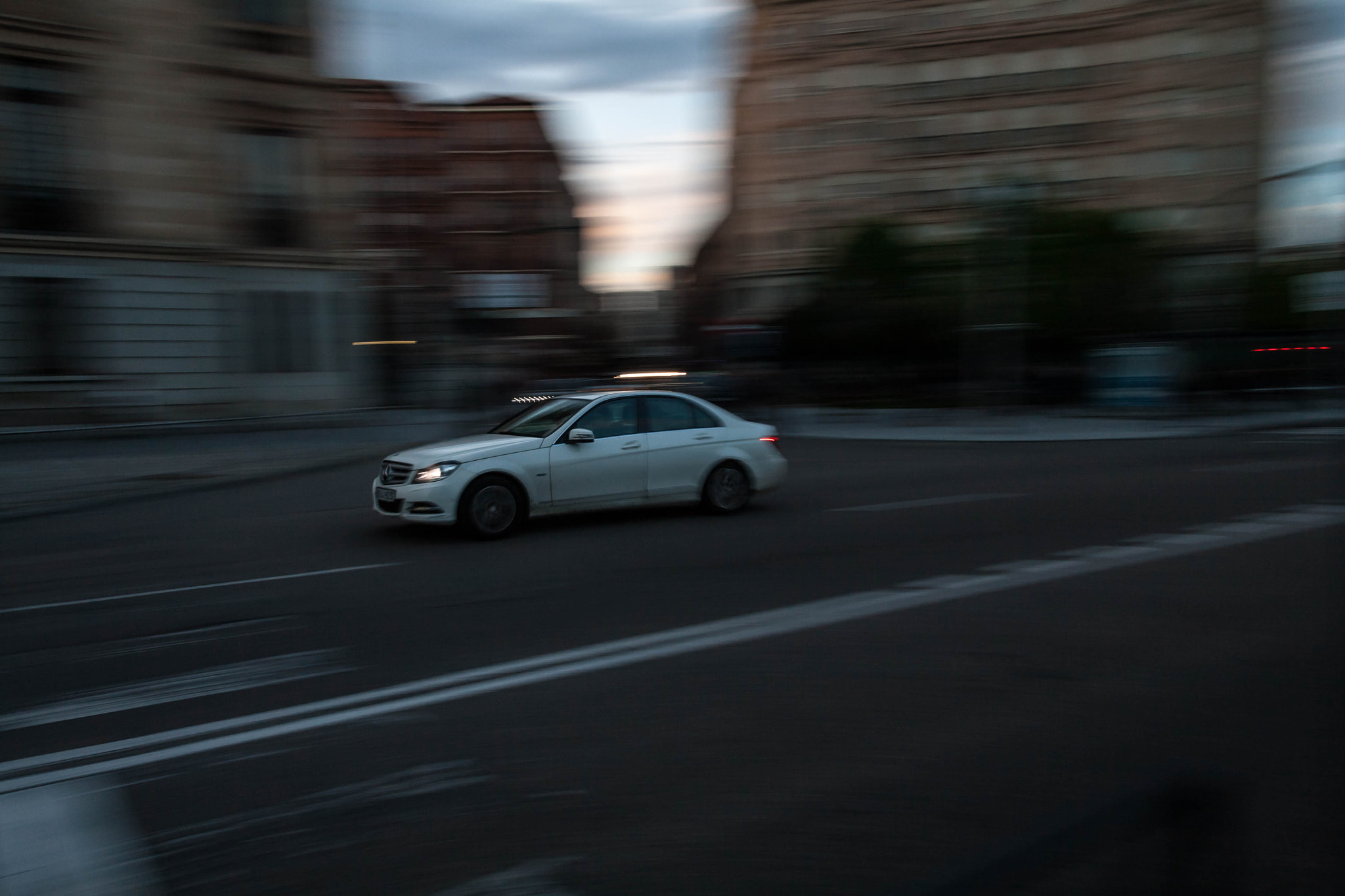 Canon EF-S 17-85mm F4-5.6 IS USM sample photo. Car panning photography