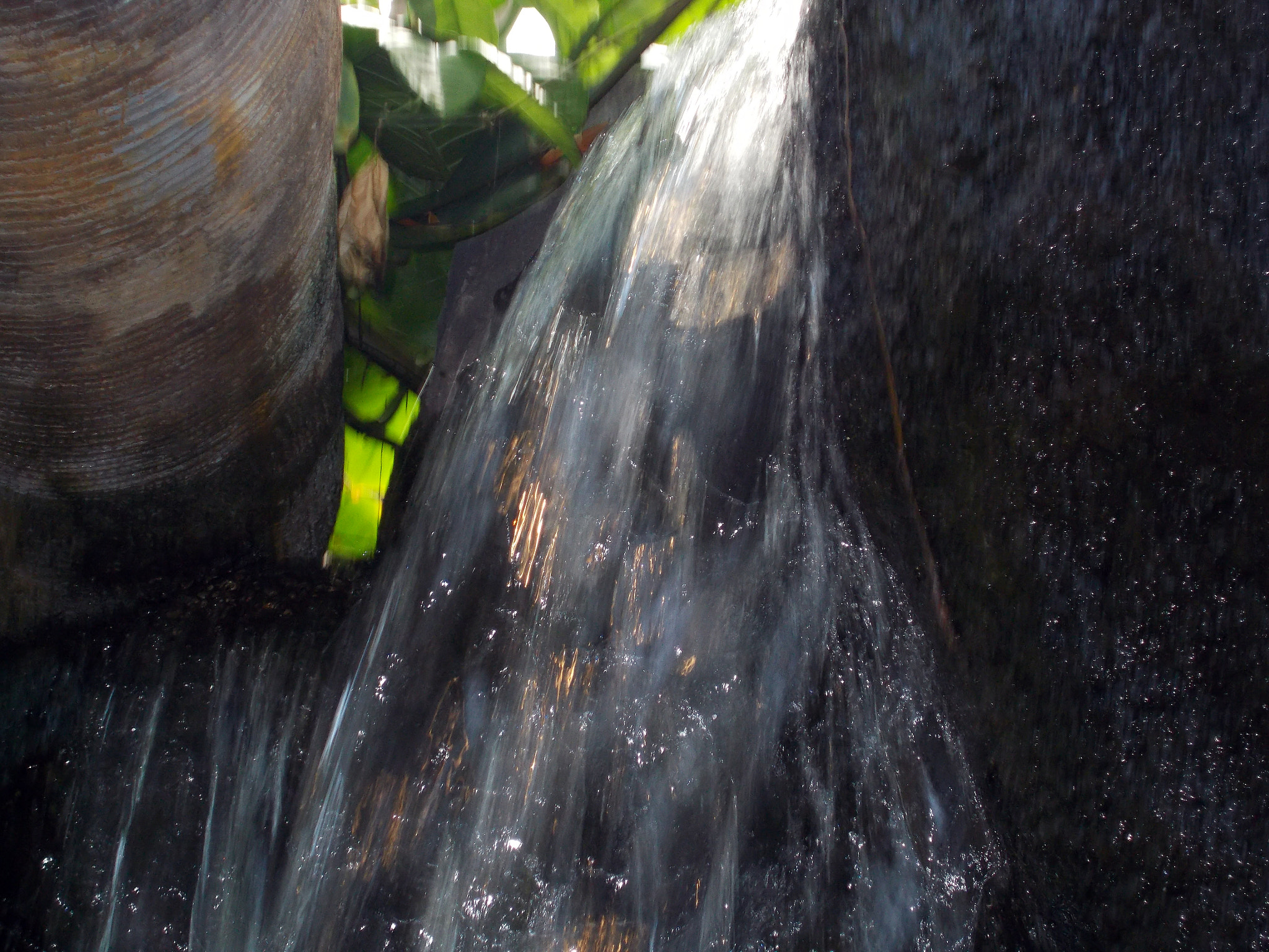 Nikon COOLPIX L27 sample photo. Rushing water photography