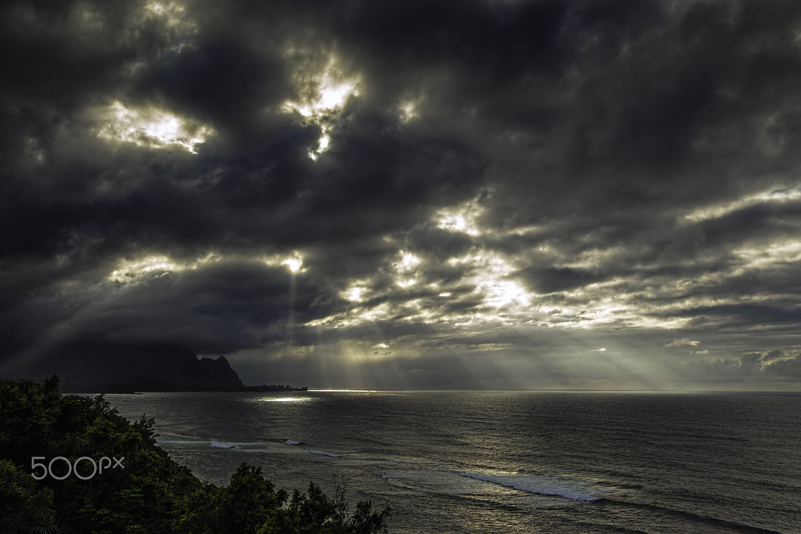 Nikon AF-S Nikkor 14-24mm F2.8G ED sample photo. The heaven that rumbles photography