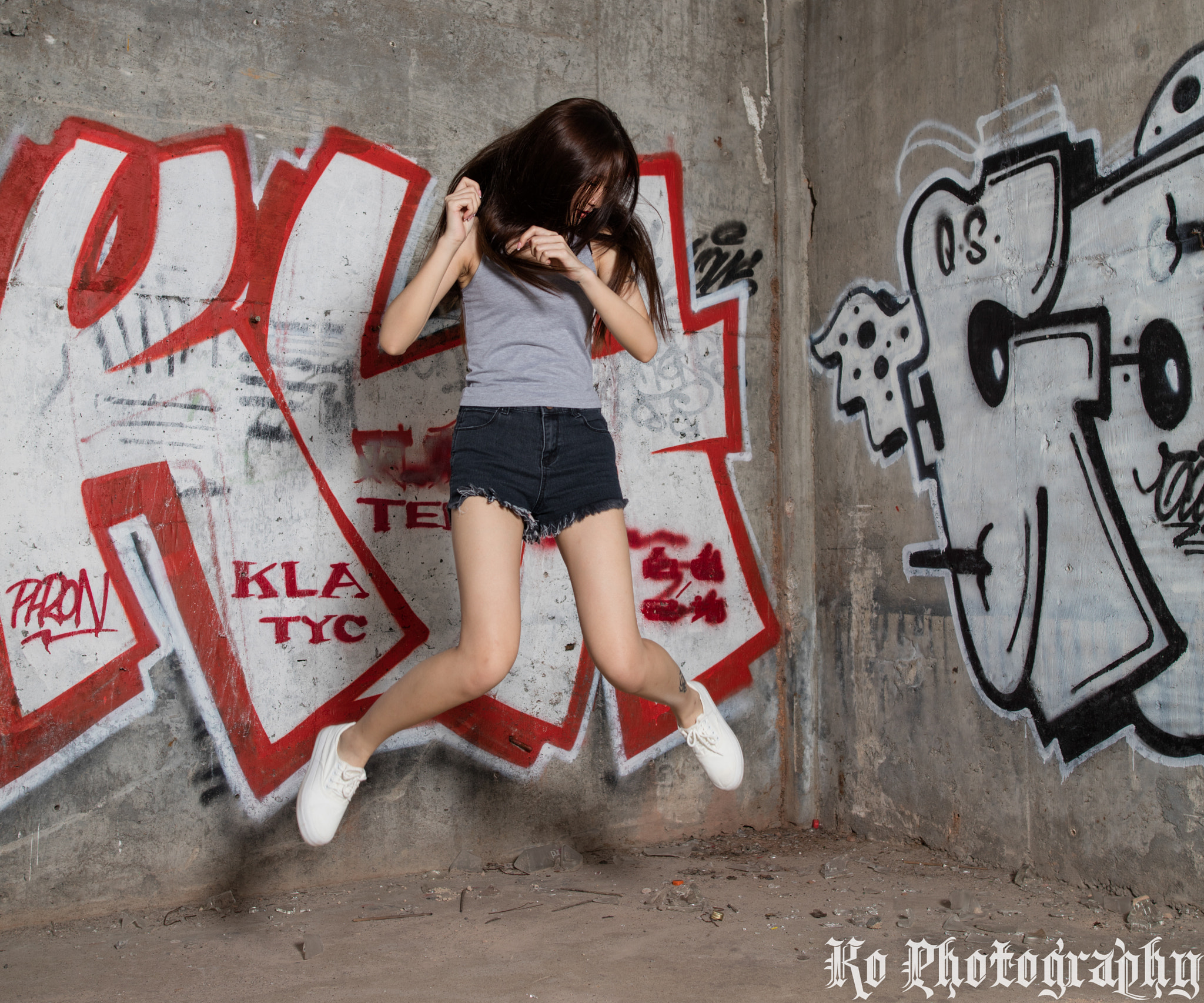 Sigma 24-35mm F2 DG HSM Art sample photo. Air time ~ photography