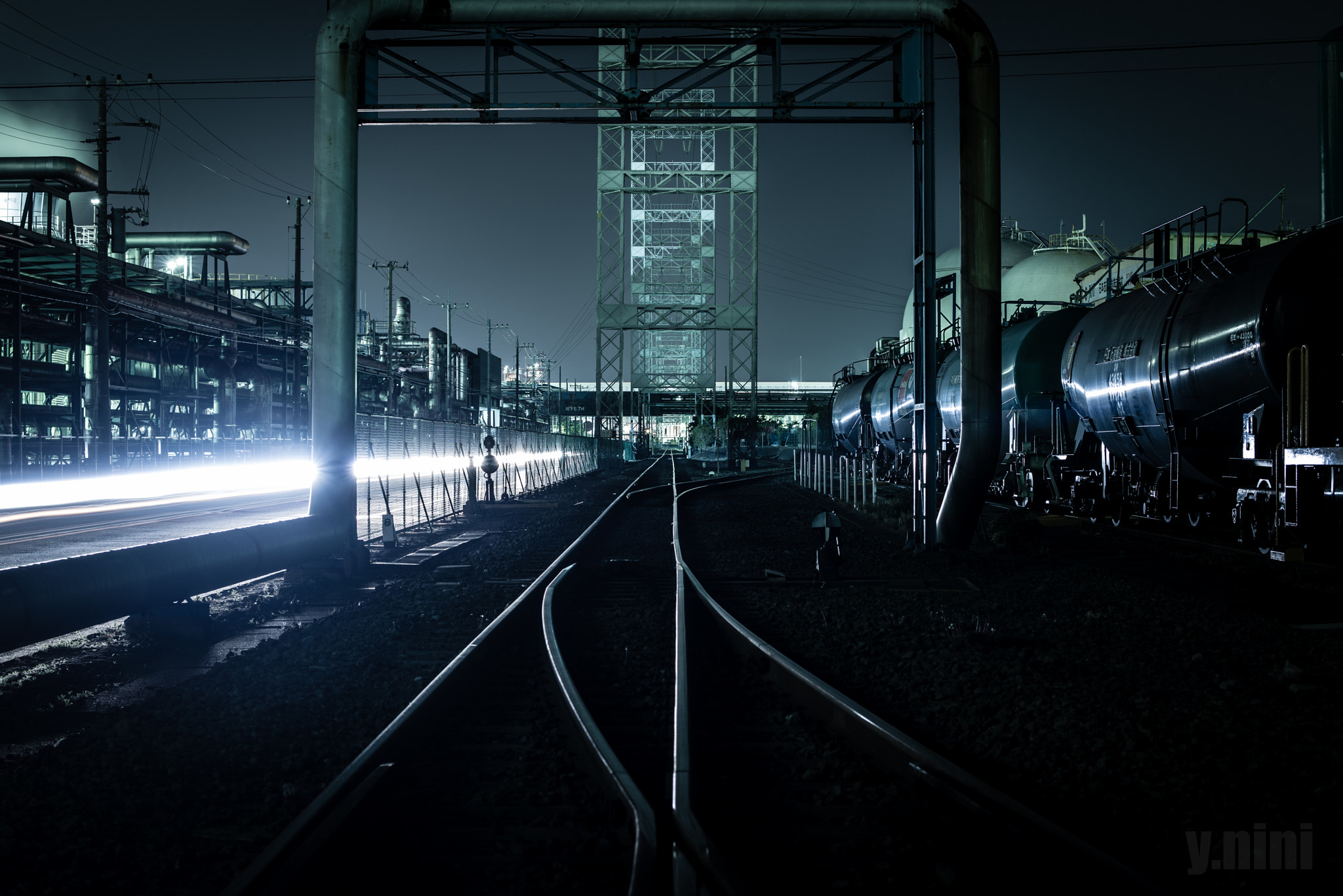 Nikon D800E sample photo. Rail light photography