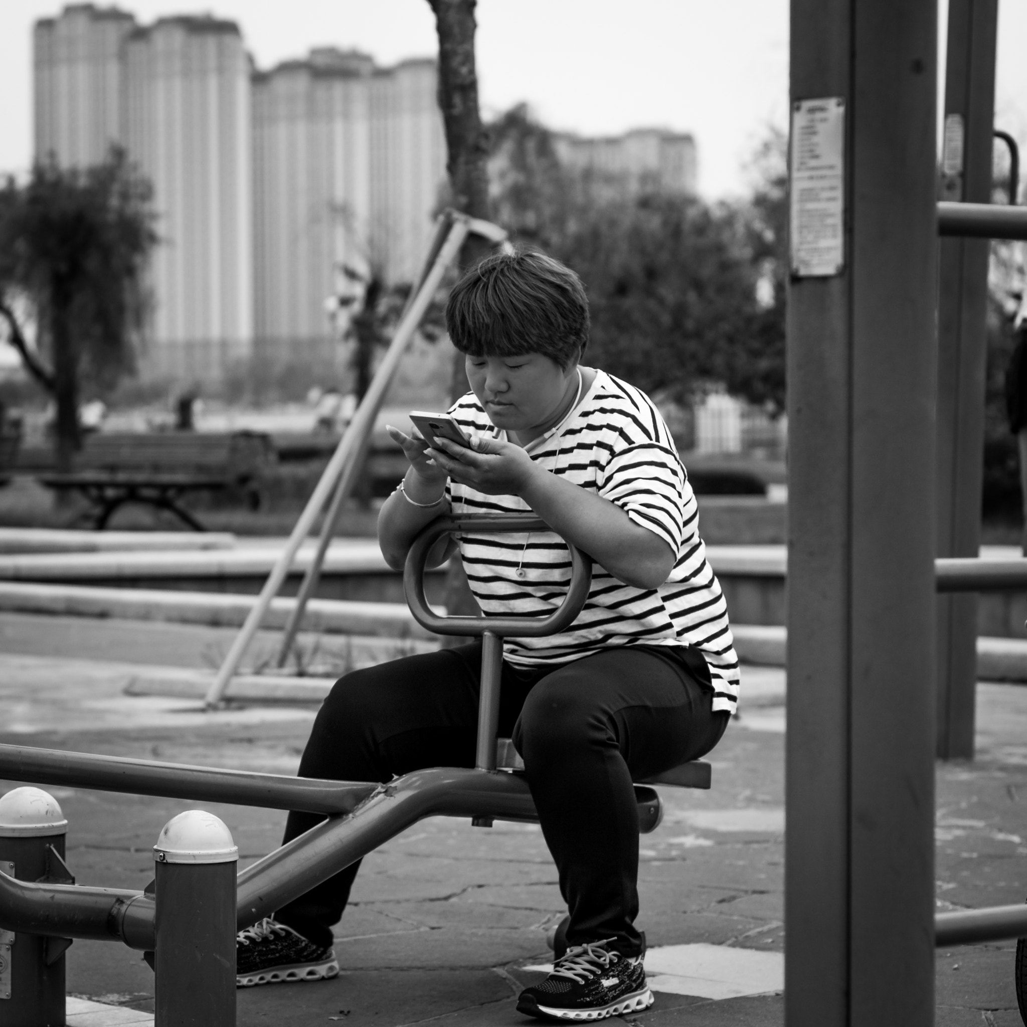 Canon EOS 100D (EOS Rebel SL1 / EOS Kiss X7) + Canon EF 50mm F1.4 USM sample photo. Lost generation photography
