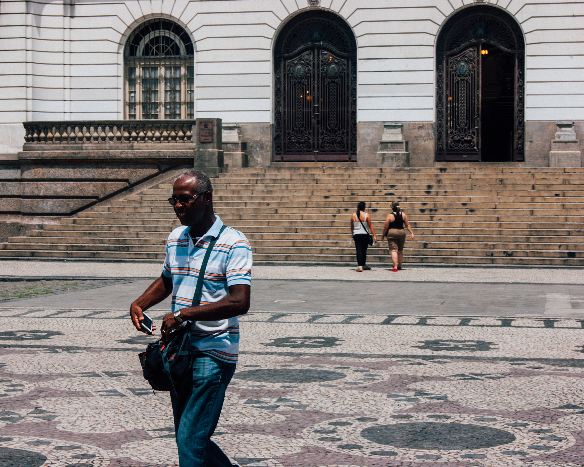 Sony Alpha DSLR-A290 + Sony DT 18-55mm F3.5-5.6 SAM sample photo. Carioca in cinelândia, center of rio de janeiro. photography