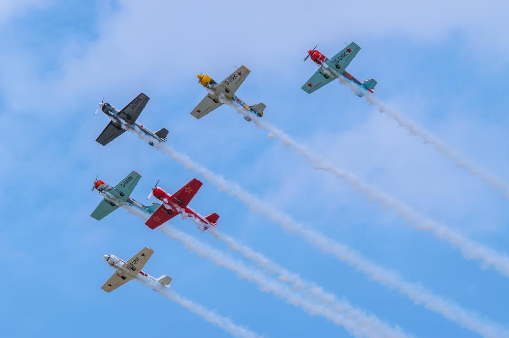 Sigma 150-500mm F5-6.3 DG OS HSM sample photo. Stunt planes photography